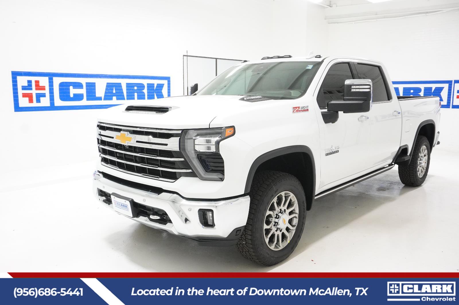 Summit White 2026 Chevrolet Silverado 2500HD Pickup Truck Four-Wheel Drive Automatic