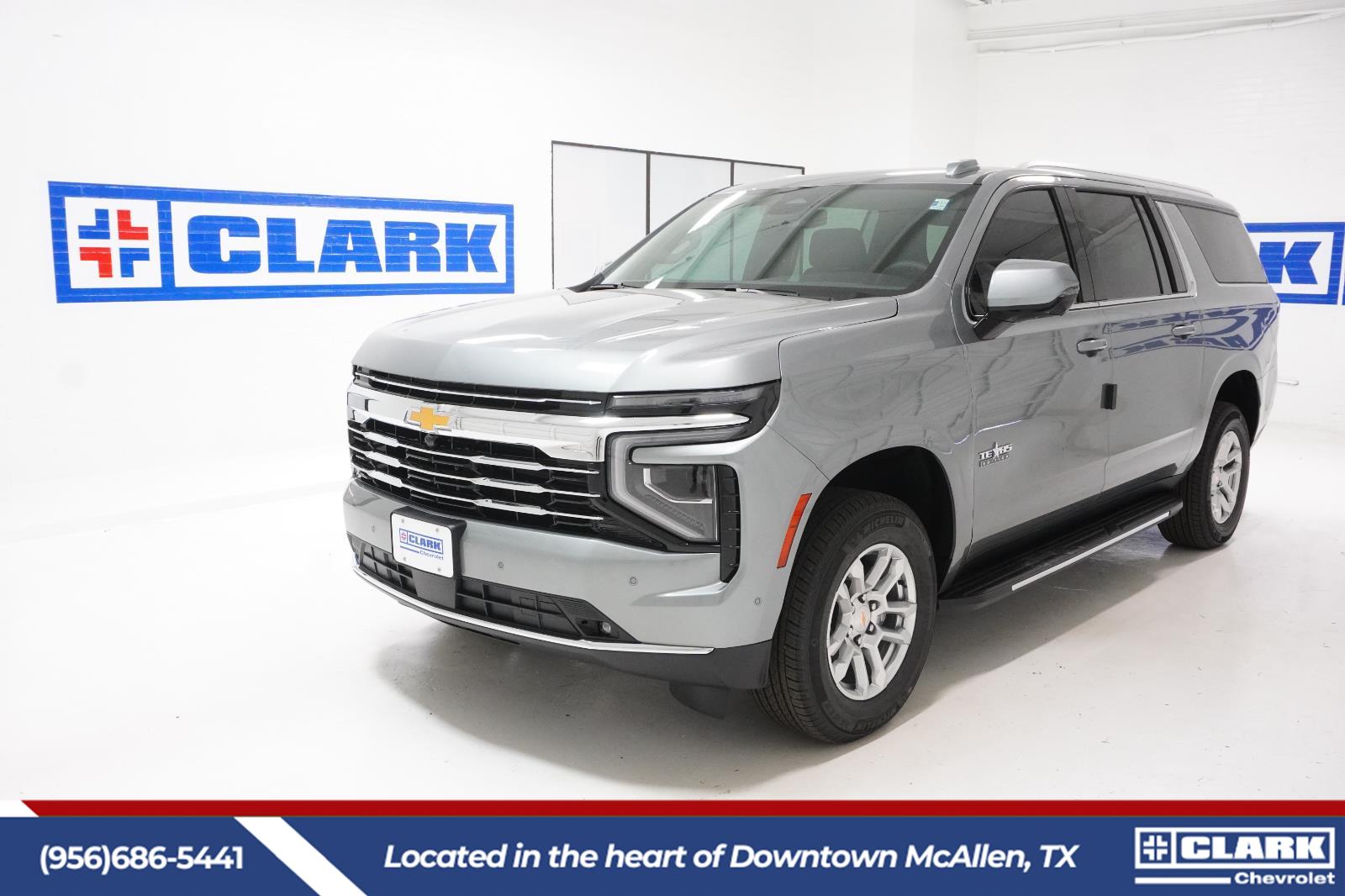 Sterling Gray Metallic 2026 Chevrolet Suburban LT RWD SUV / Crossover 4X2 Automatic