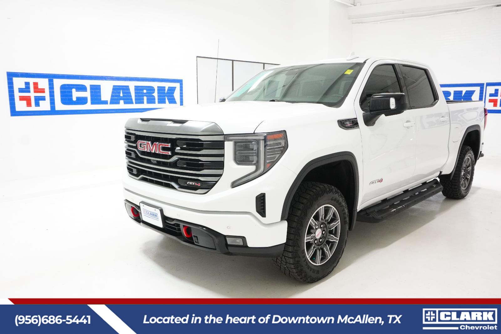 2024 GMC Sierra 1500 AT4 Crew Cab 4WD