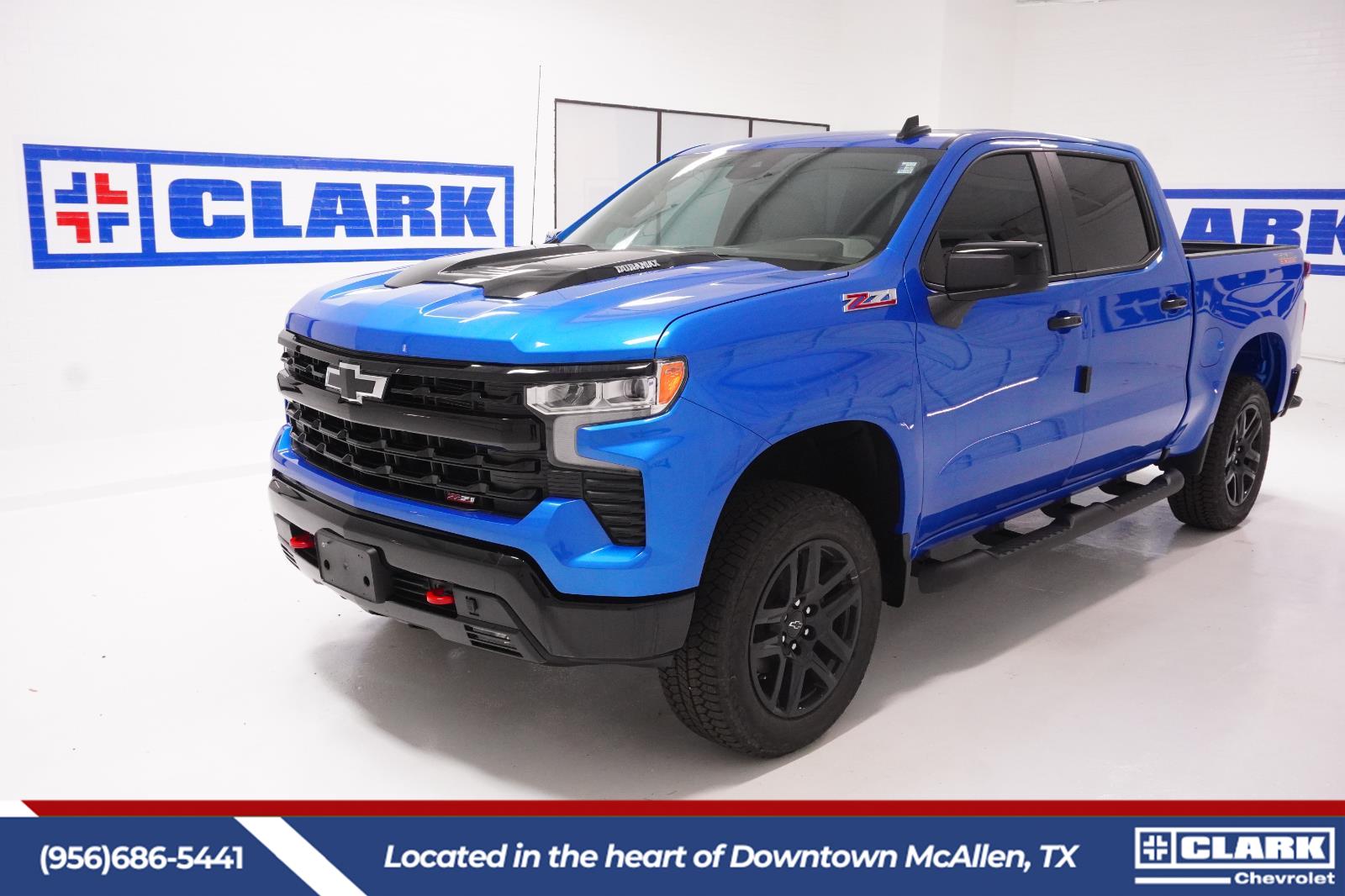 Riptide Blue Metallic 2026 Chevrolet Silverado 1500 LT Trail Boss Crew Cab 4WD Pickup Truck Four-Wheel Drive Automatic
