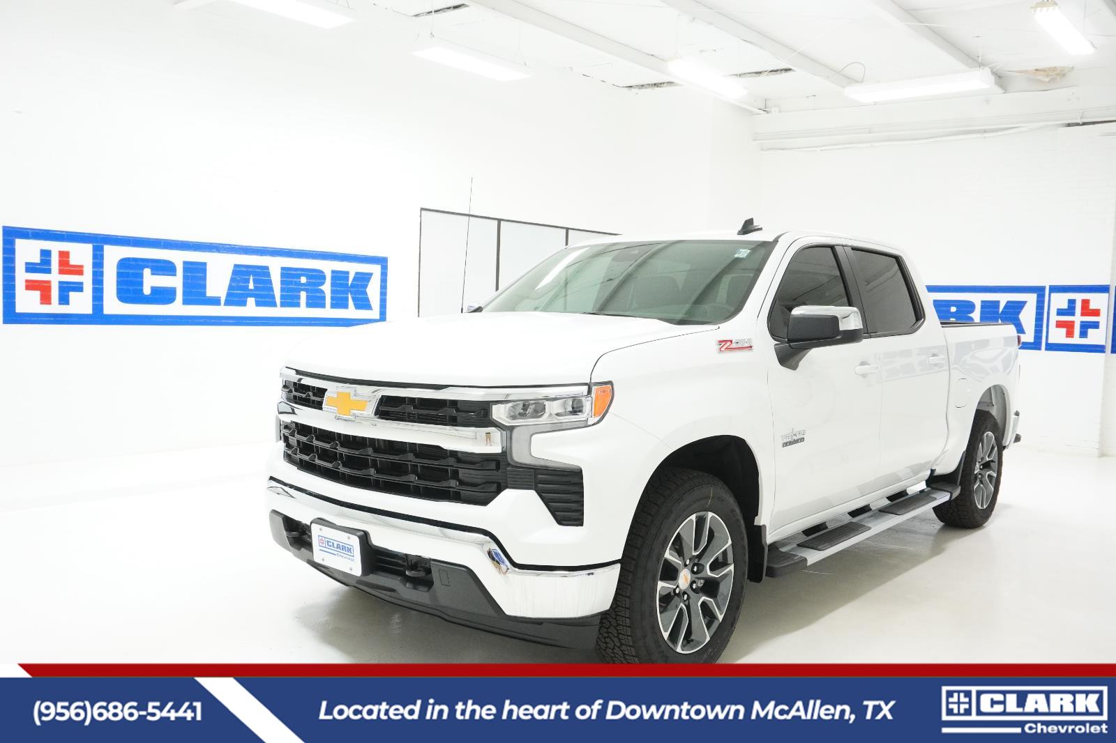 Summit White 2026 Chevrolet Silverado 1500 LT Crew Cab 4WD Pickup Truck Four-Wheel Drive Automatic