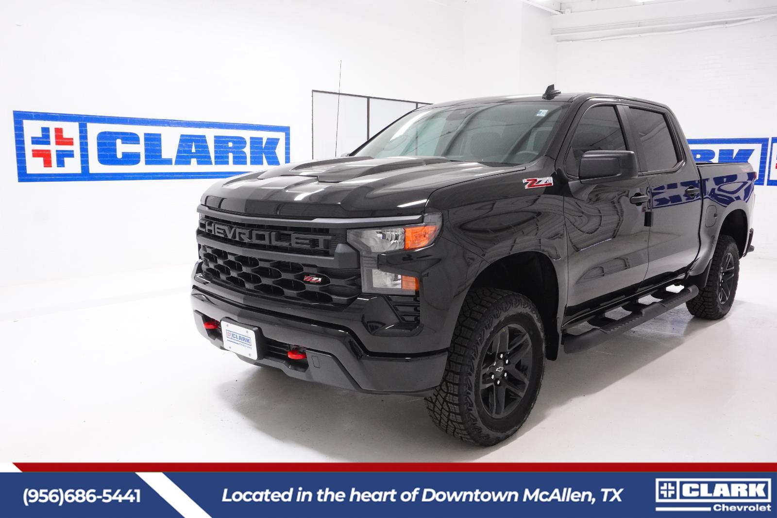 2026 Chevrolet Silverado 1500 Custom Trail Boss Crew Cab 4WD