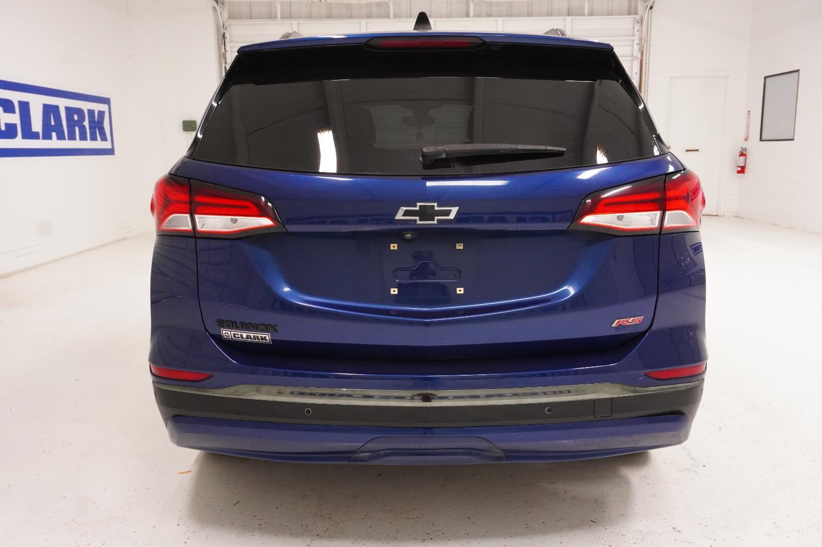 View vehicle photo 6