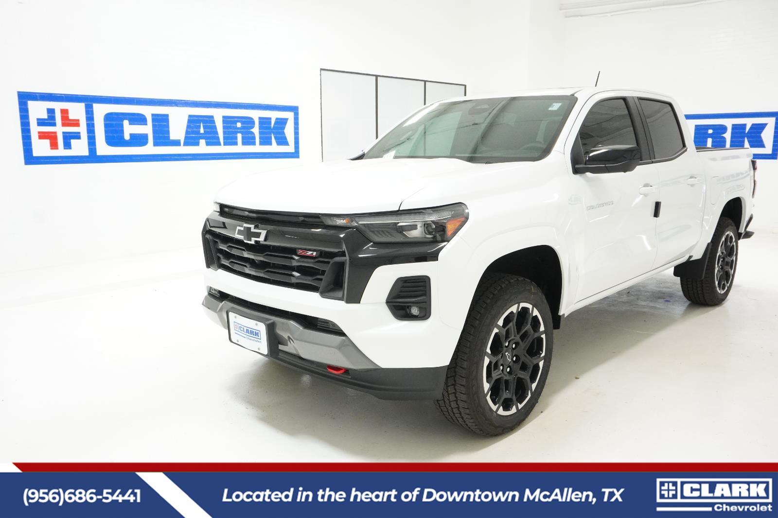 Summit White 2026 Chevrolet Colorado Z71 Crew Cab 4WD Pickup Truck Four-Wheel Drive 8-Speed Automatic