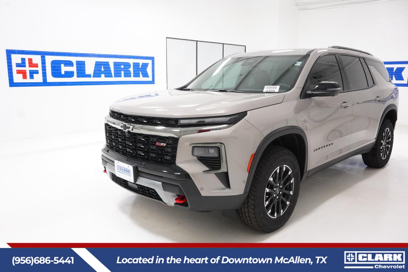 Sandstone Gray 2026 Chevrolet Traverse Z71 AWD SUV / Crossover Four-Wheel Drive 8-Speed Automatic