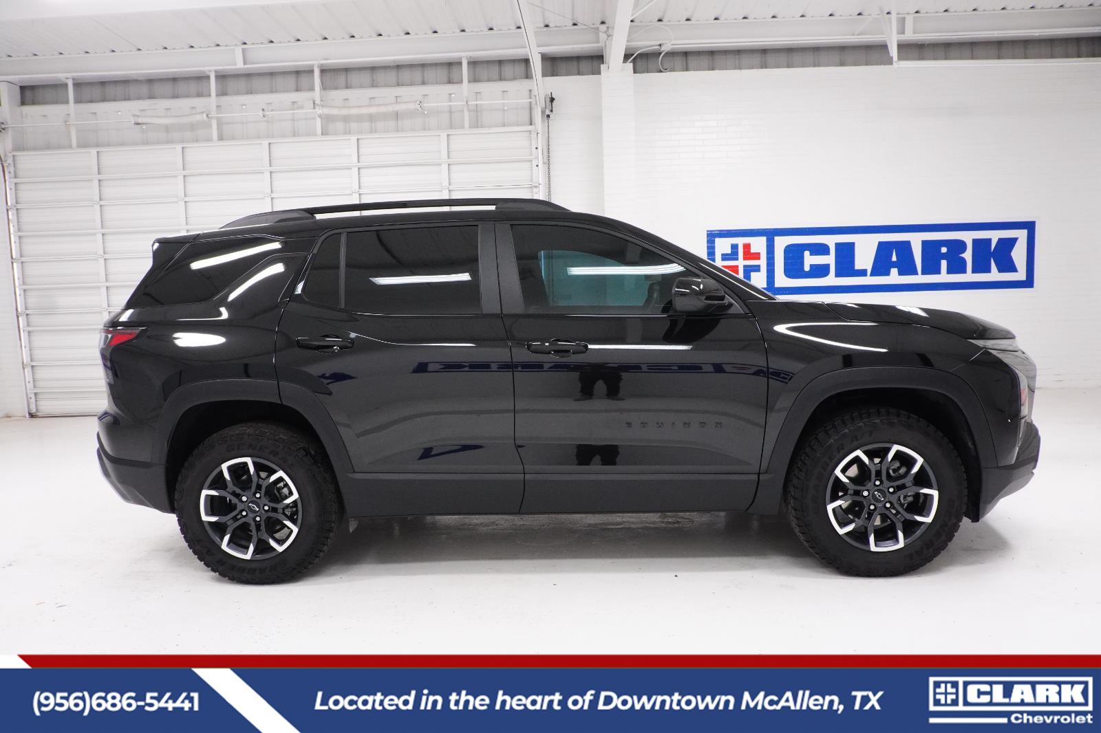 View vehicle photo 4