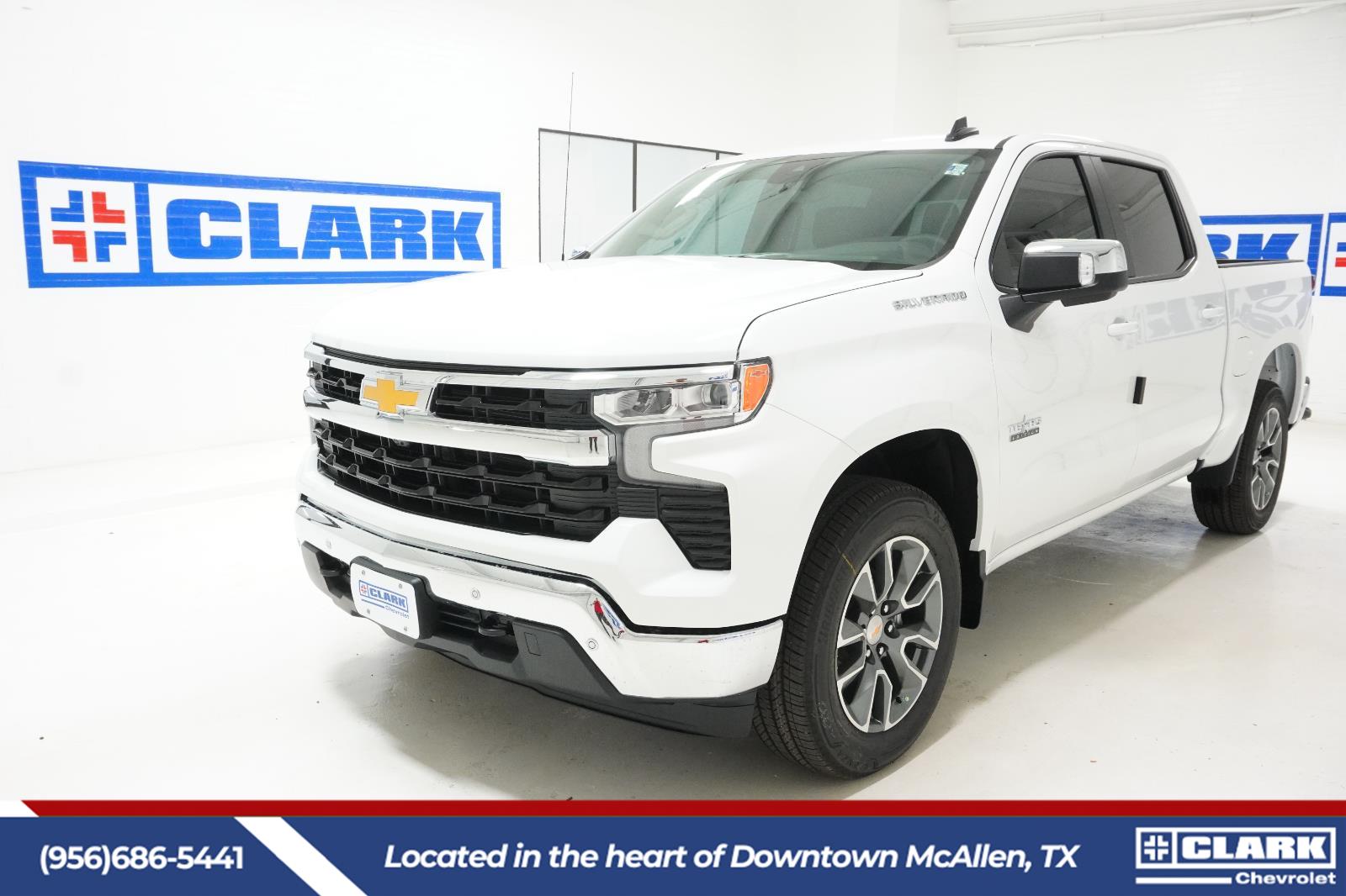 Summit White 2026 Chevrolet Silverado 1500 LT Crew Cab RWD Pickup Truck 4X2 Automatic