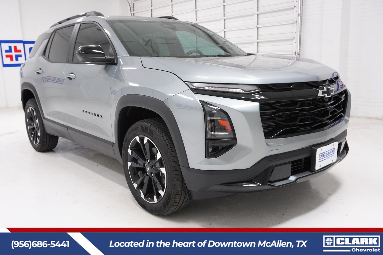 View vehicle photo 3