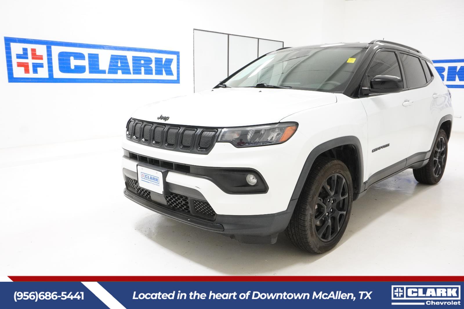 Bright White Clearcoat 2022 Jeep Compass Altitude 4WD SUV / Crossover Four-Wheel Drive 9-Speed Automatic