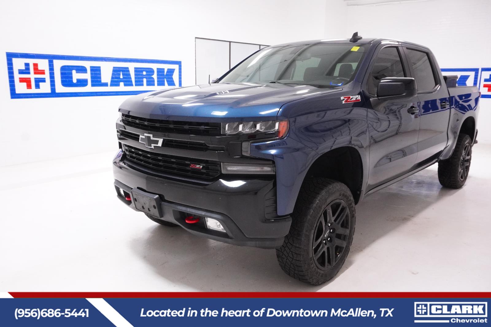 Northsky Blue Metallic 2022 Chevrolet Silverado 1500 LT Trail Boss Crew Cab 4WD Pickup Truck Four-Wheel Drive Automatic