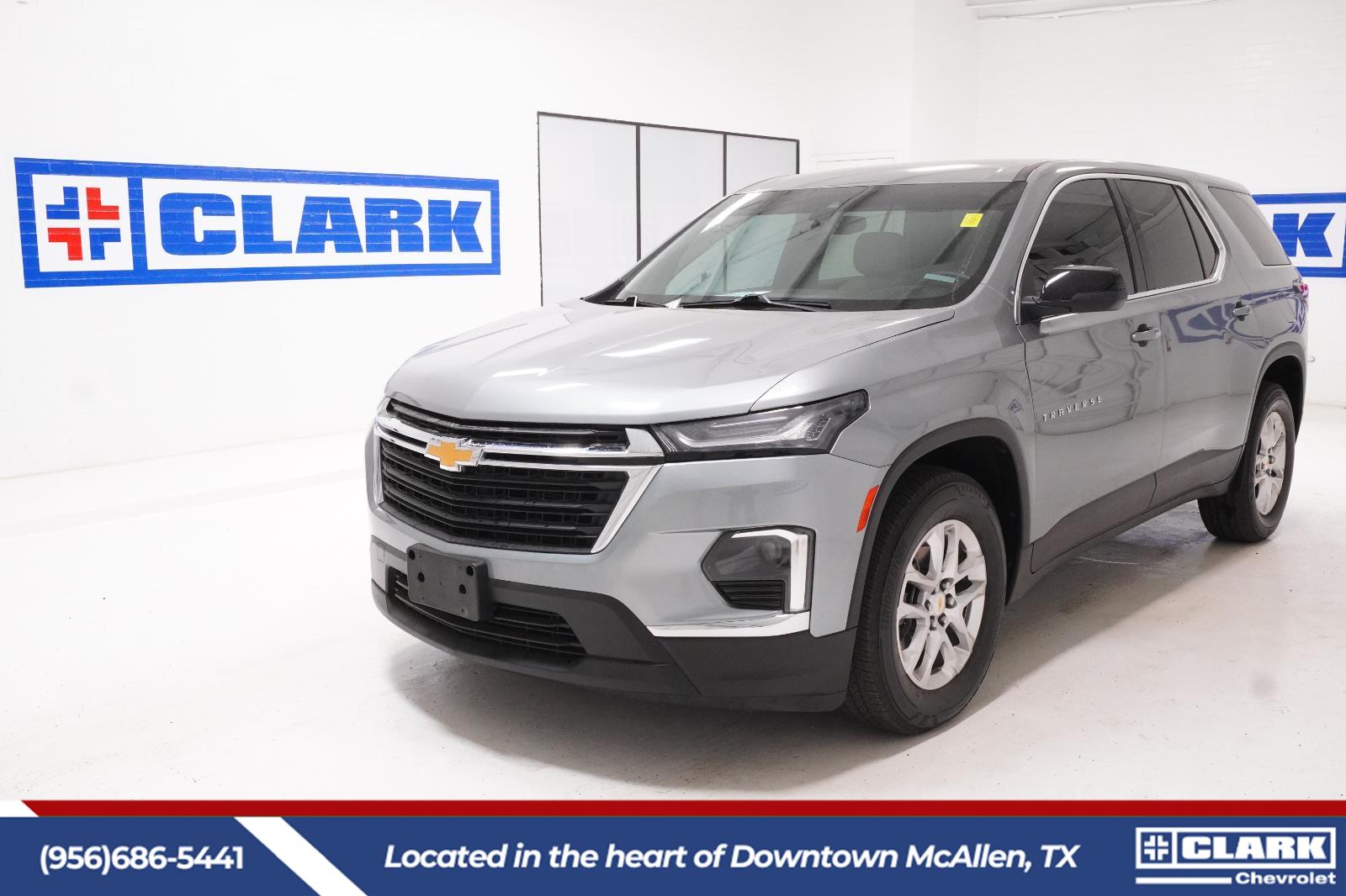 Sterling Gray Metallic 2023 Chevrolet Traverse LS FWD SUV / Crossover Front-Wheel Drive 9-Speed Automatic