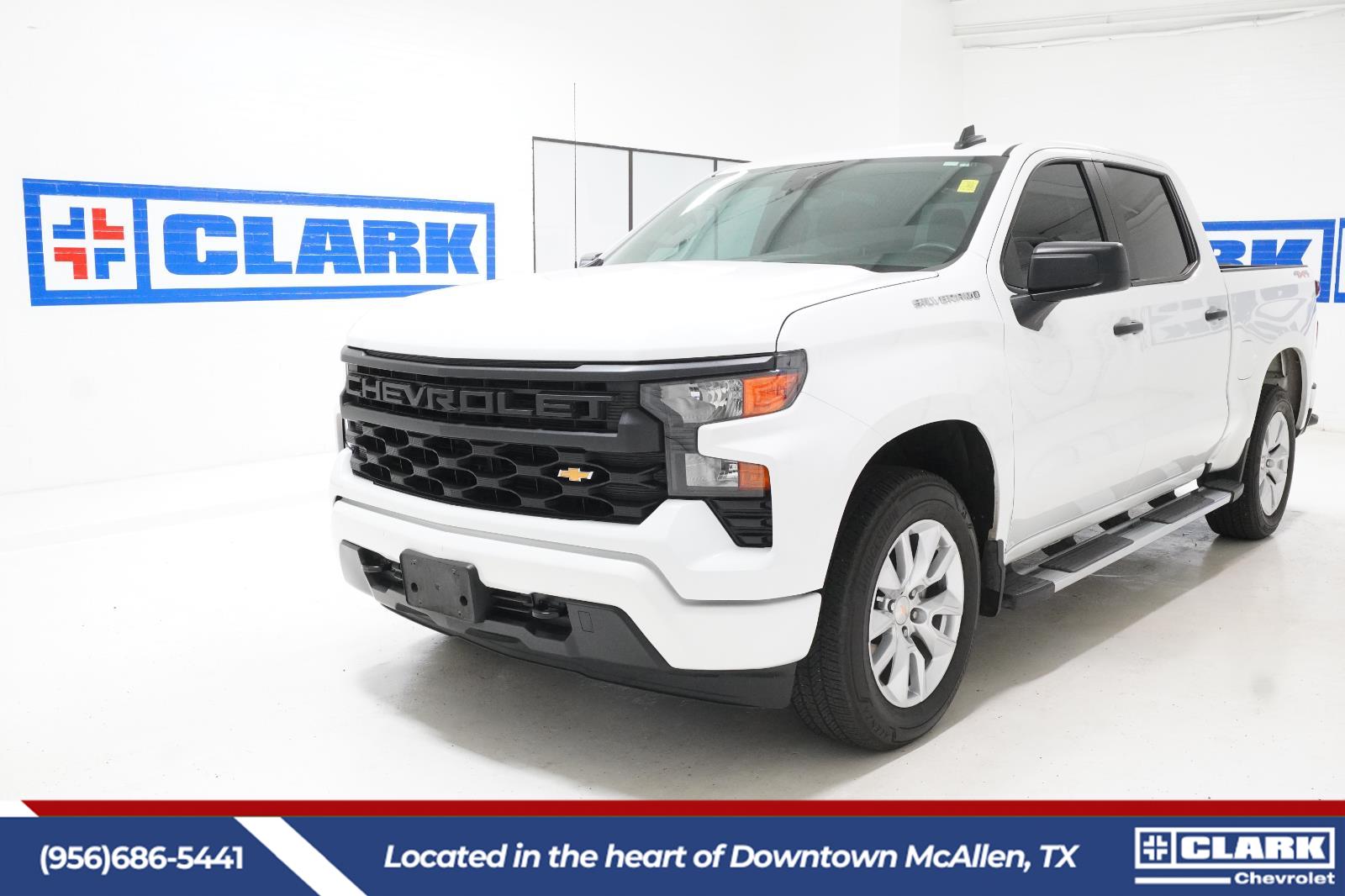 Summit White 2024 Chevrolet Silverado 1500 Custom Crew Cab 4WD Pickup Truck Four-Wheel Drive 8-Speed Automatic