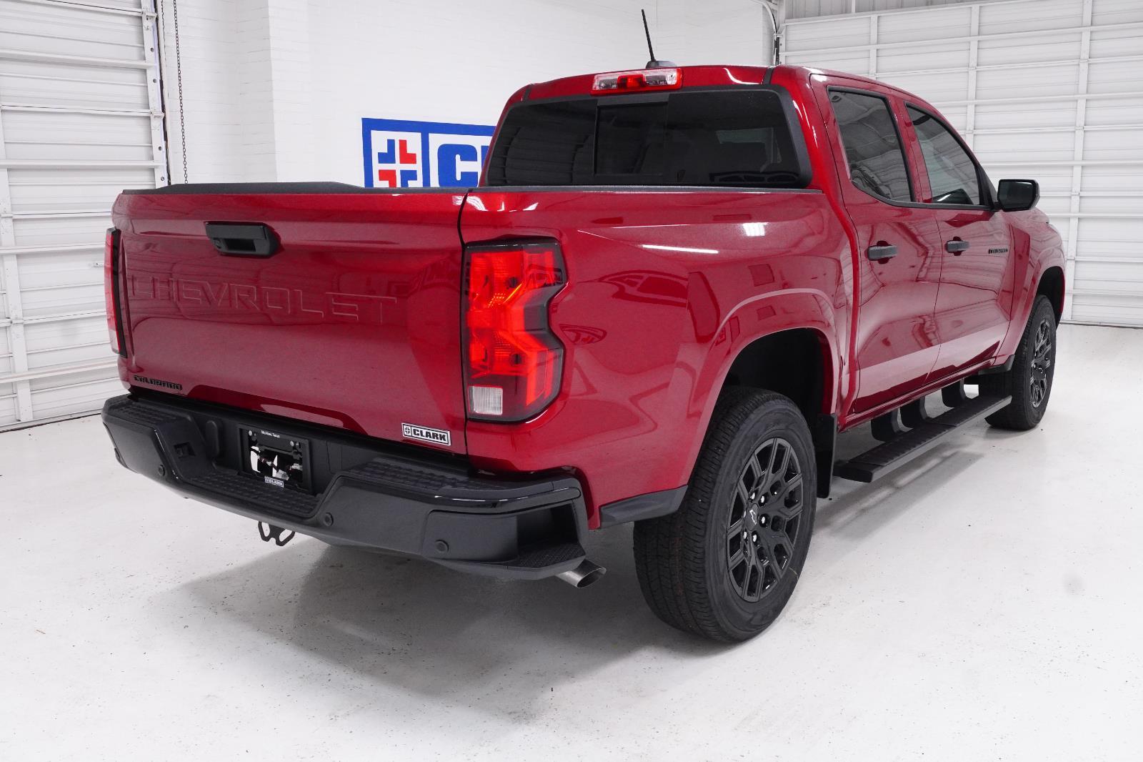 View vehicle photo 5