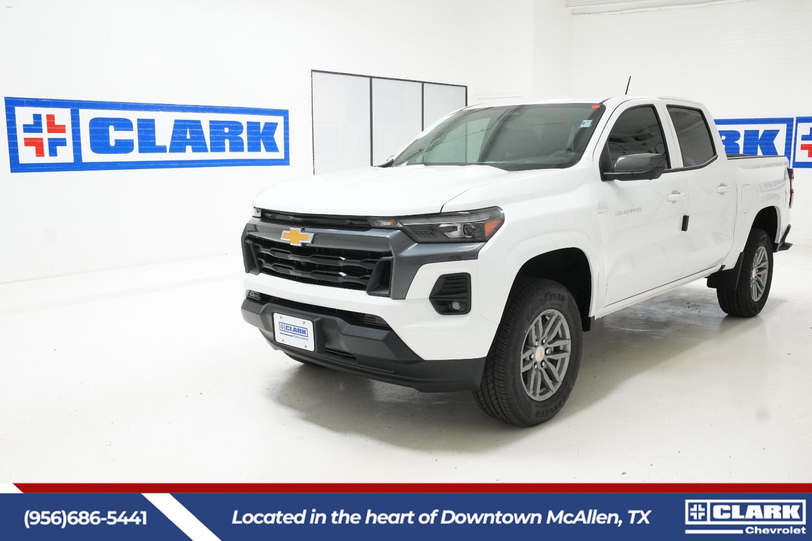 Summit White 2026 Chevrolet Colorado Pickup Truck 4X2 8-Speed Automatic