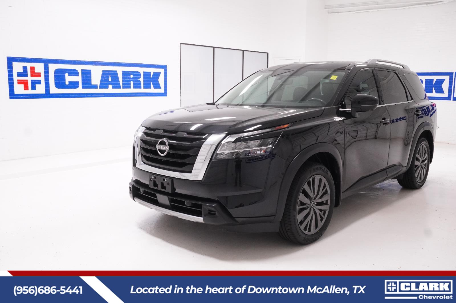2023 Nissan Pathfinder SL FWD