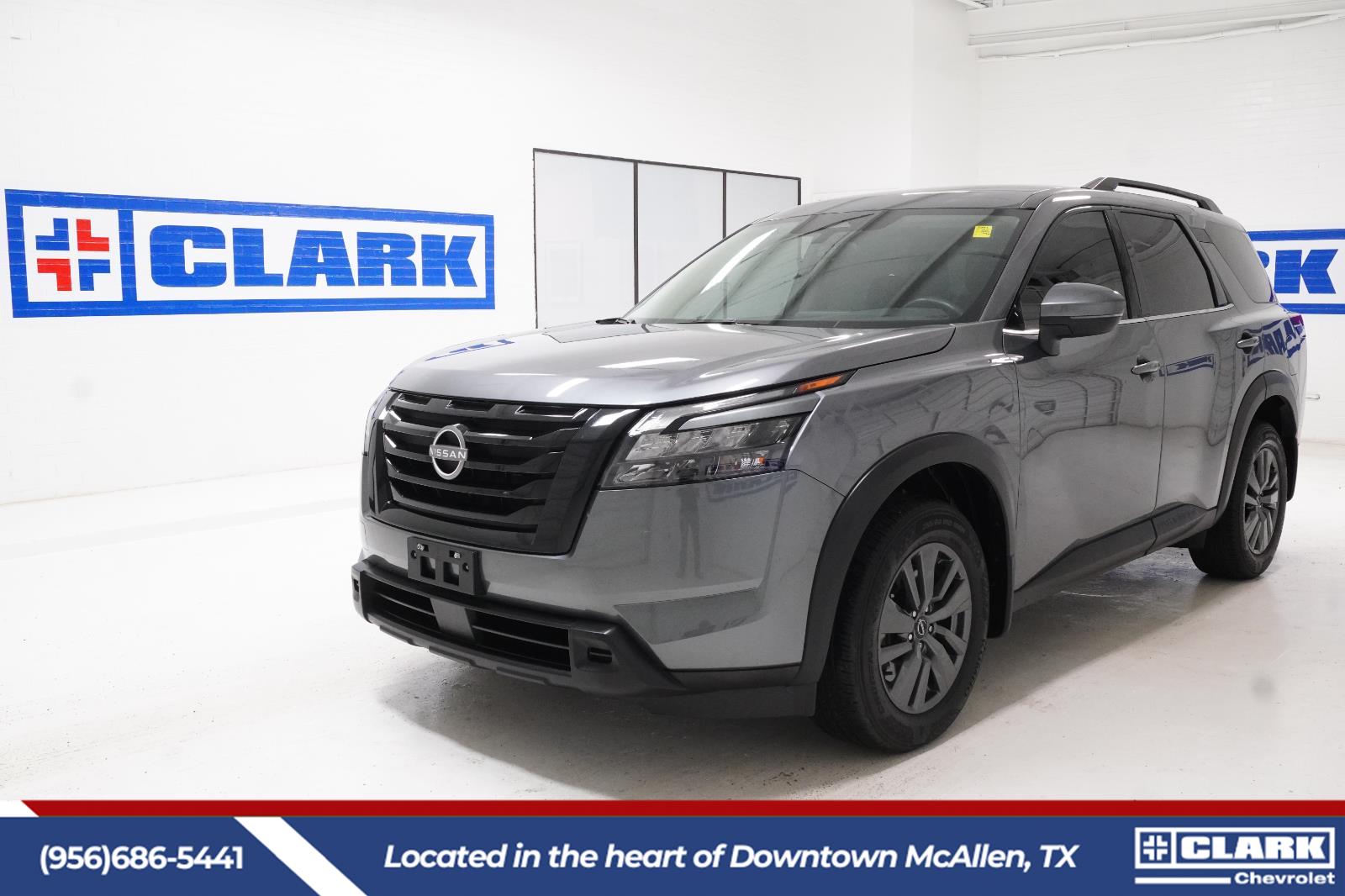 Gray (Gun Metallic) 2024 Nissan Pathfinder SV FWD SUV / Crossover Front-Wheel Drive Automatic