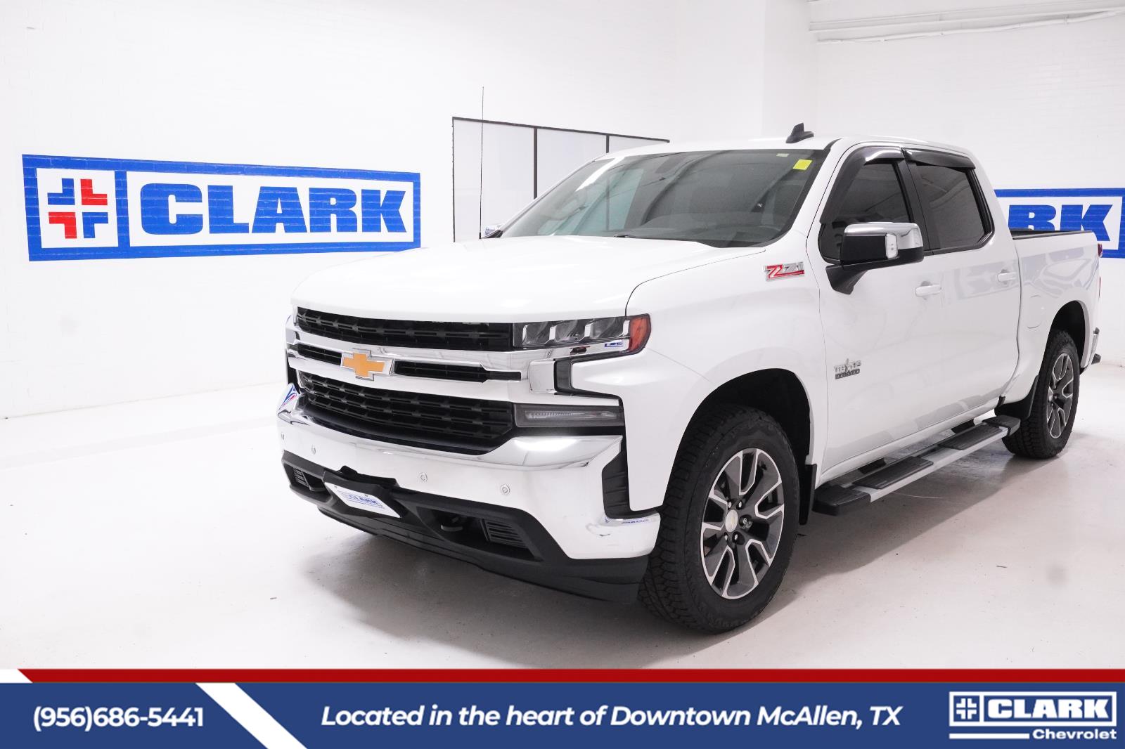 Summit White 2022 Chevrolet Silverado 1500 LT Crew Cab 4WD Pickup Truck Four-Wheel Drive 8-Speed Automatic
