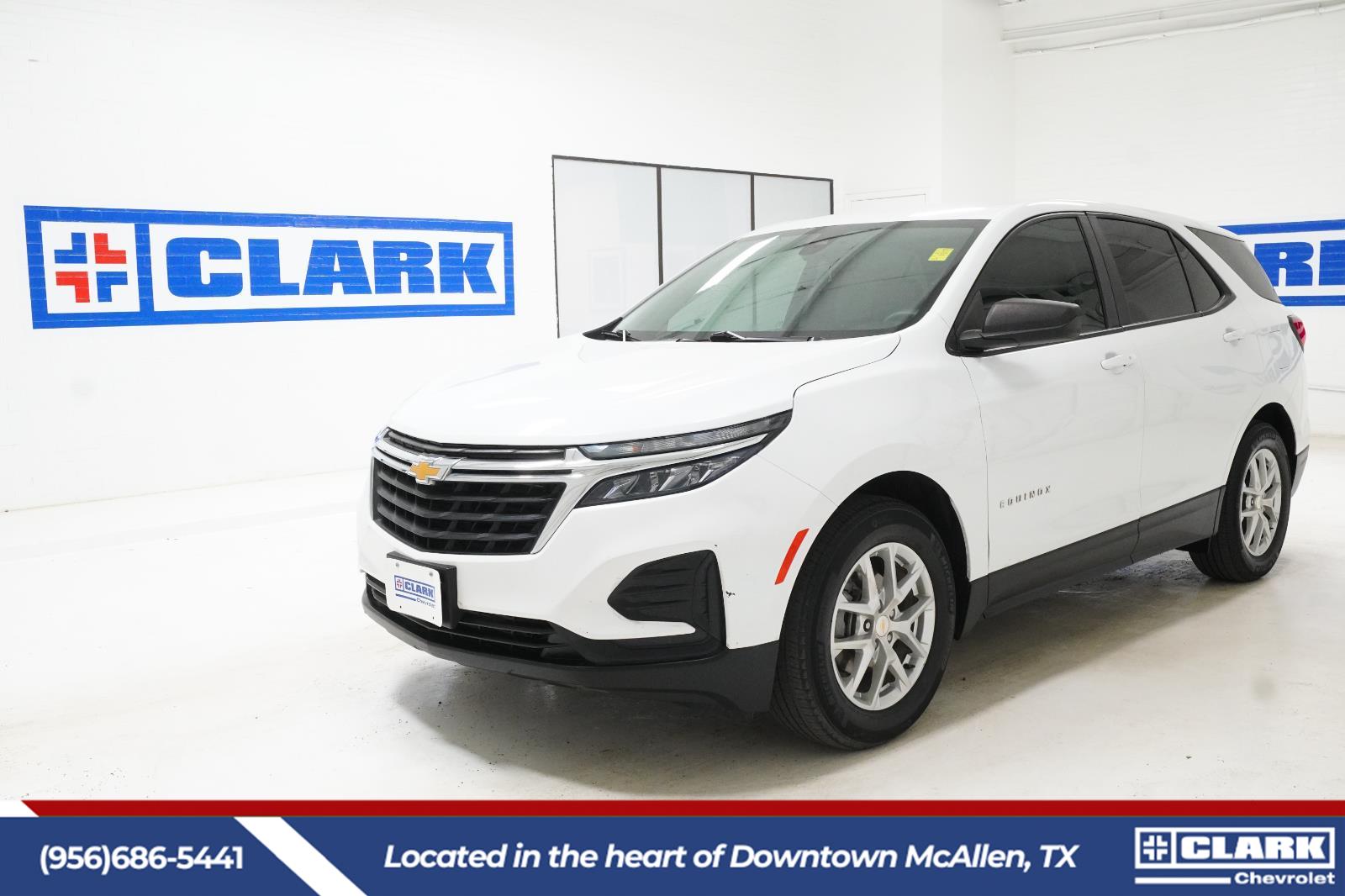 2022 Chevrolet Equinox LS FWD with 1LS