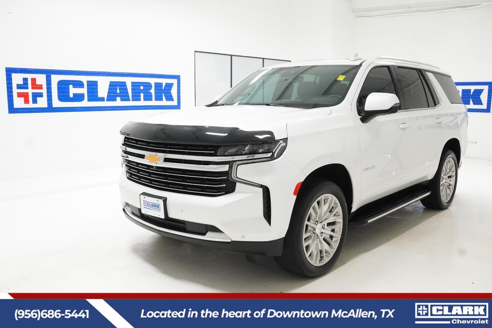 White (Iridescent Pearl Tricoat) 2024 Chevrolet Tahoe SUV / Crossover 4X2 Automatic