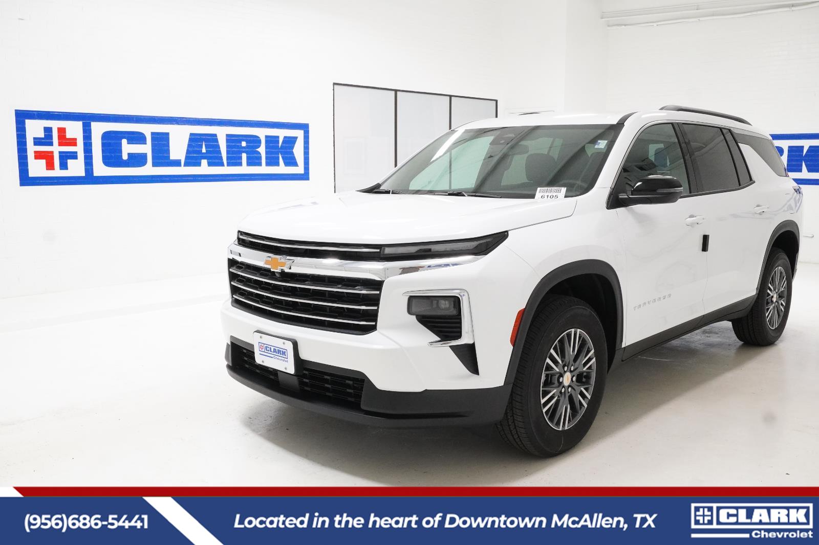 Summit White 2026 Chevrolet Traverse SUV / Crossover Front-Wheel Drive 8-Speed Automatic