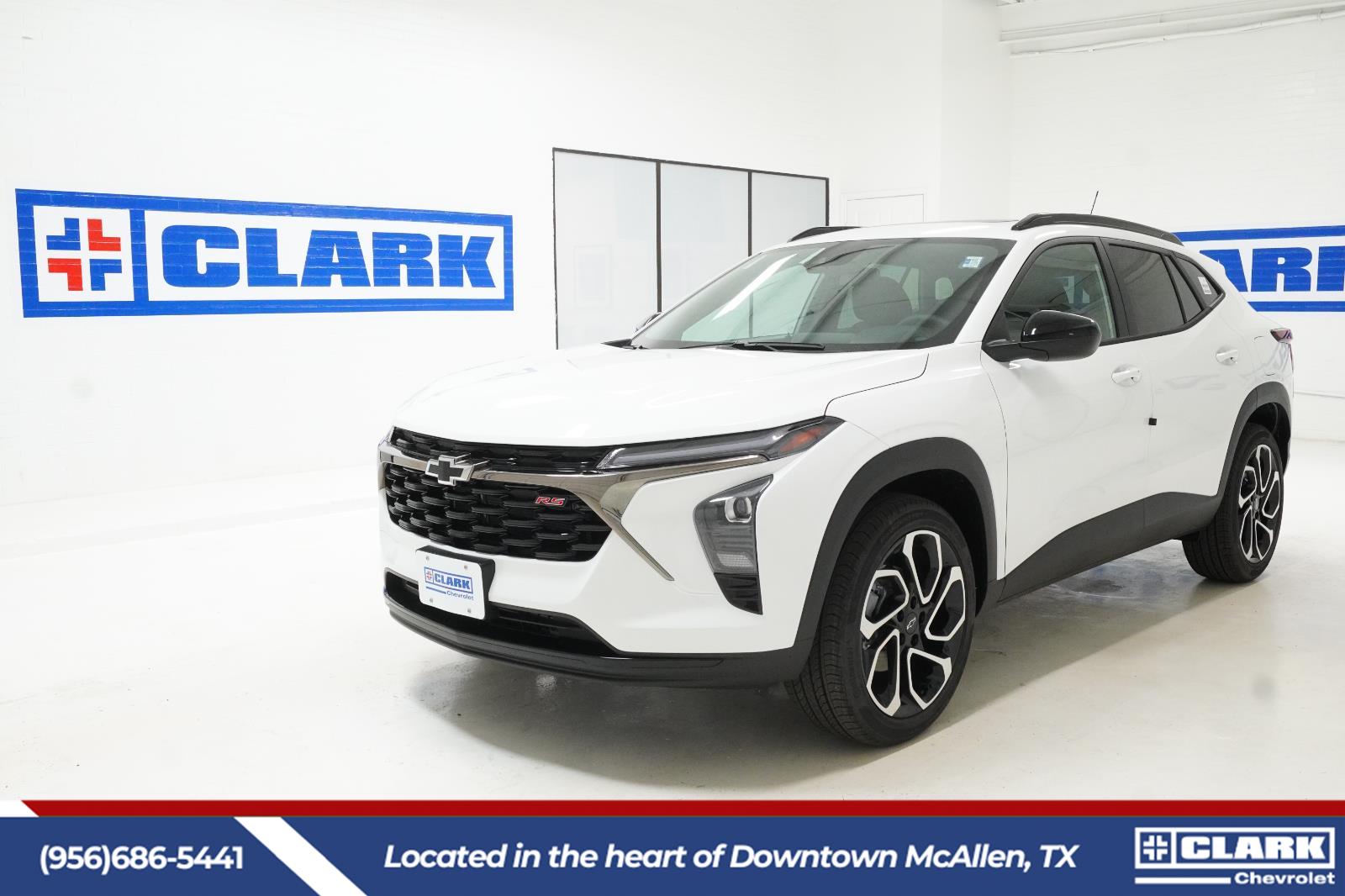 Summit White 2026 Chevrolet Trax RS with 2RS FWD SUV / Crossover Front-Wheel Drive 6-Speed Automatic