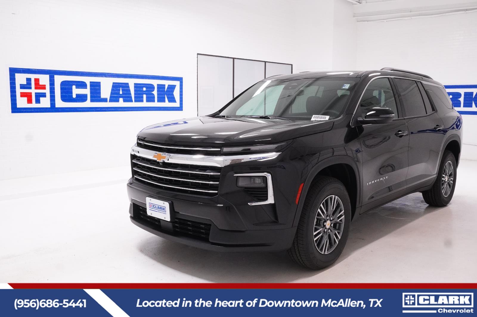 Mosaic Black Metallic 2026 Chevrolet Traverse SUV / Crossover Front-Wheel Drive 8-Speed Automatic