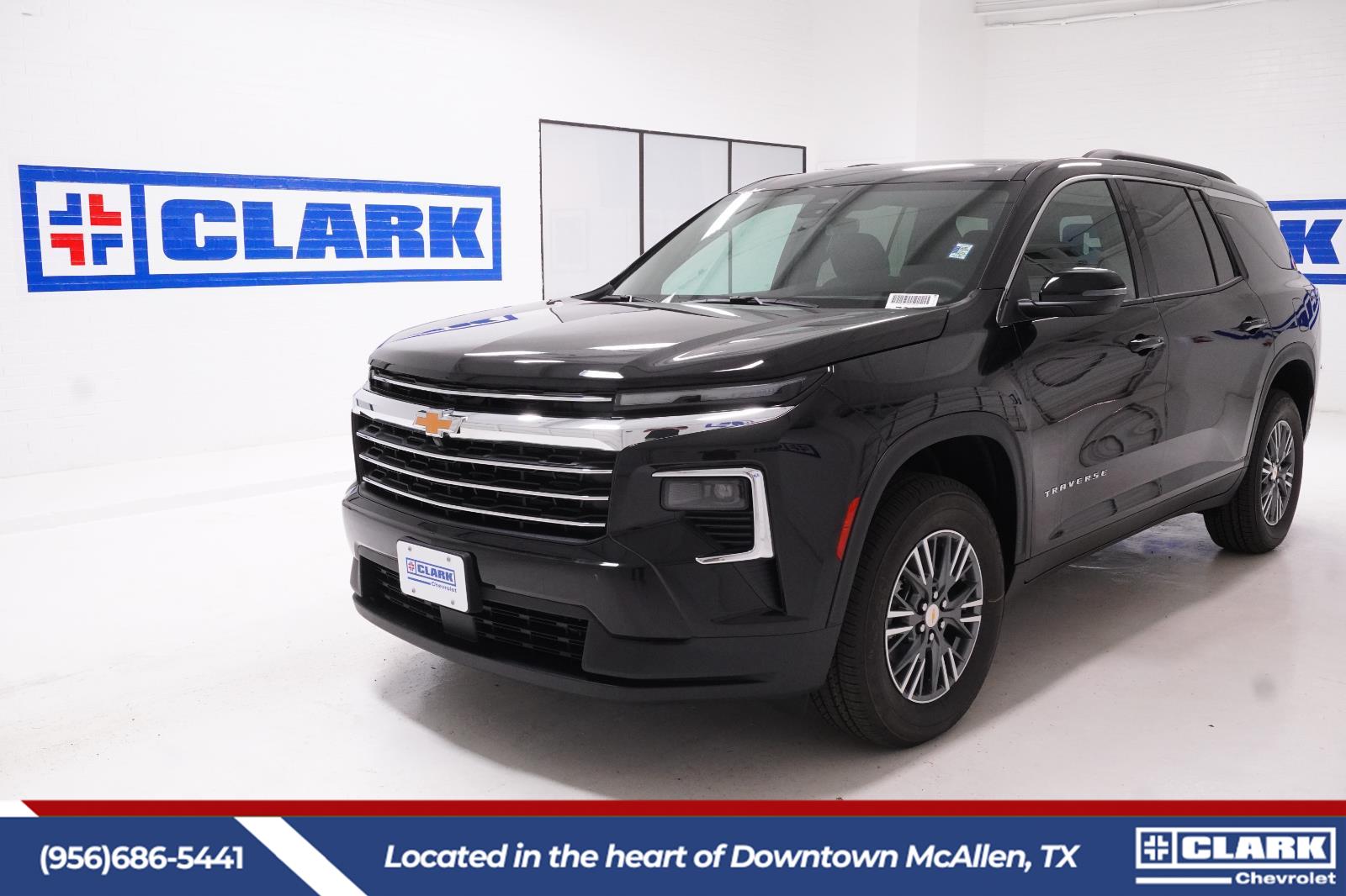 Mosaic Black Metallic 2026 Chevrolet Traverse SUV / Crossover Front-Wheel Drive 8-Speed Automatic