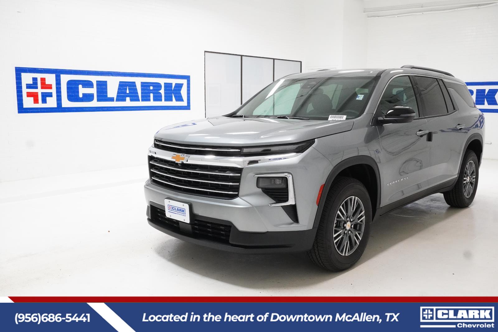 Sterling Gray Metallic 2026 Chevrolet Traverse SUV / Crossover Front-Wheel Drive 8-Speed Automatic