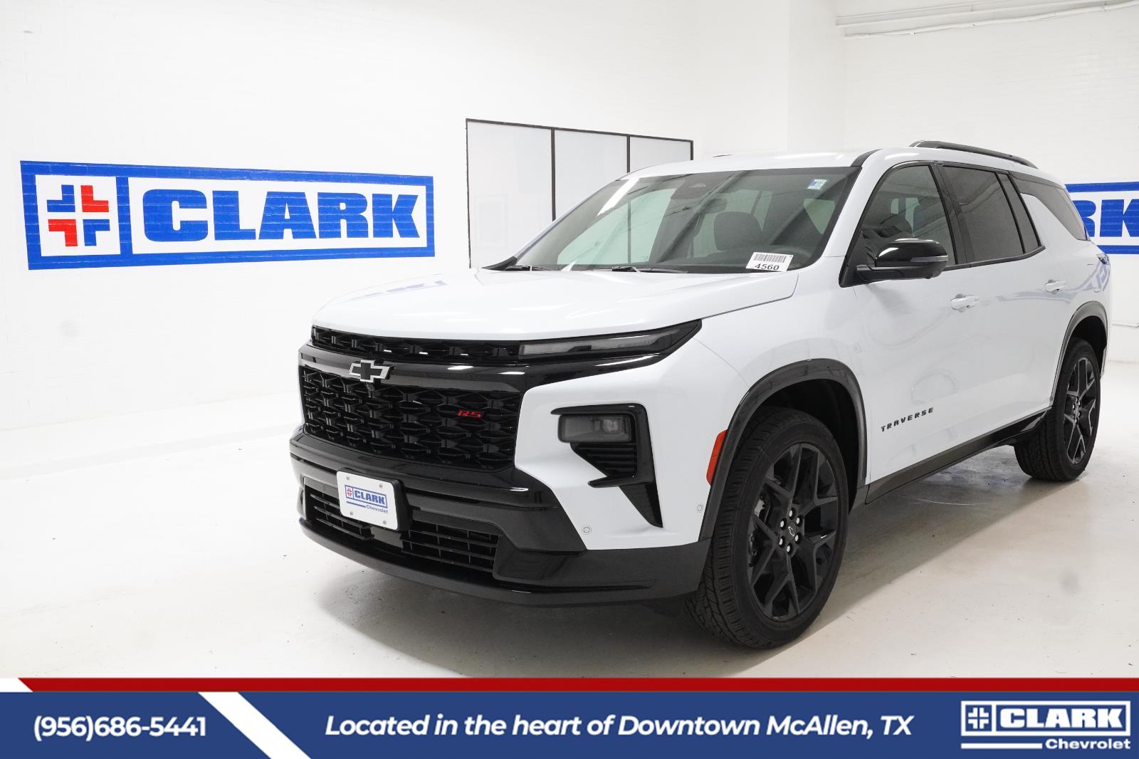 Polar White Tricoat 2026 Chevrolet Traverse SUV / Crossover Front-Wheel Drive 8-Speed Automatic