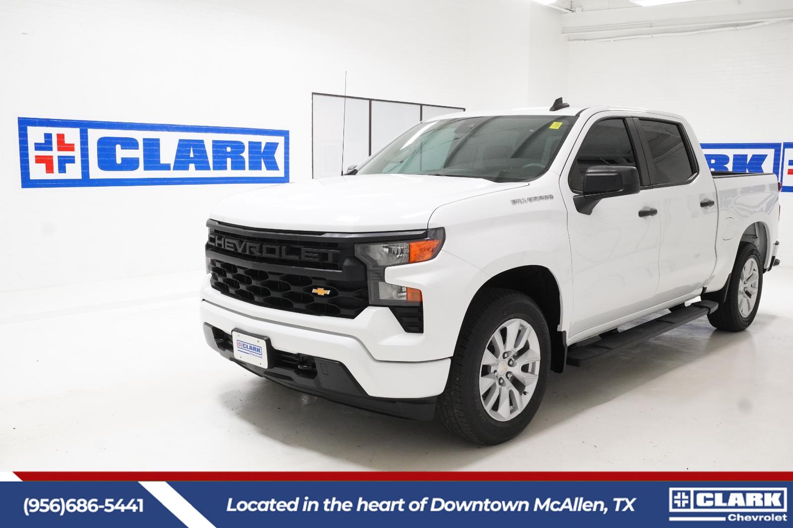  2022 Chevrolet Silverado 1500 Custom Crew Cab RWD   