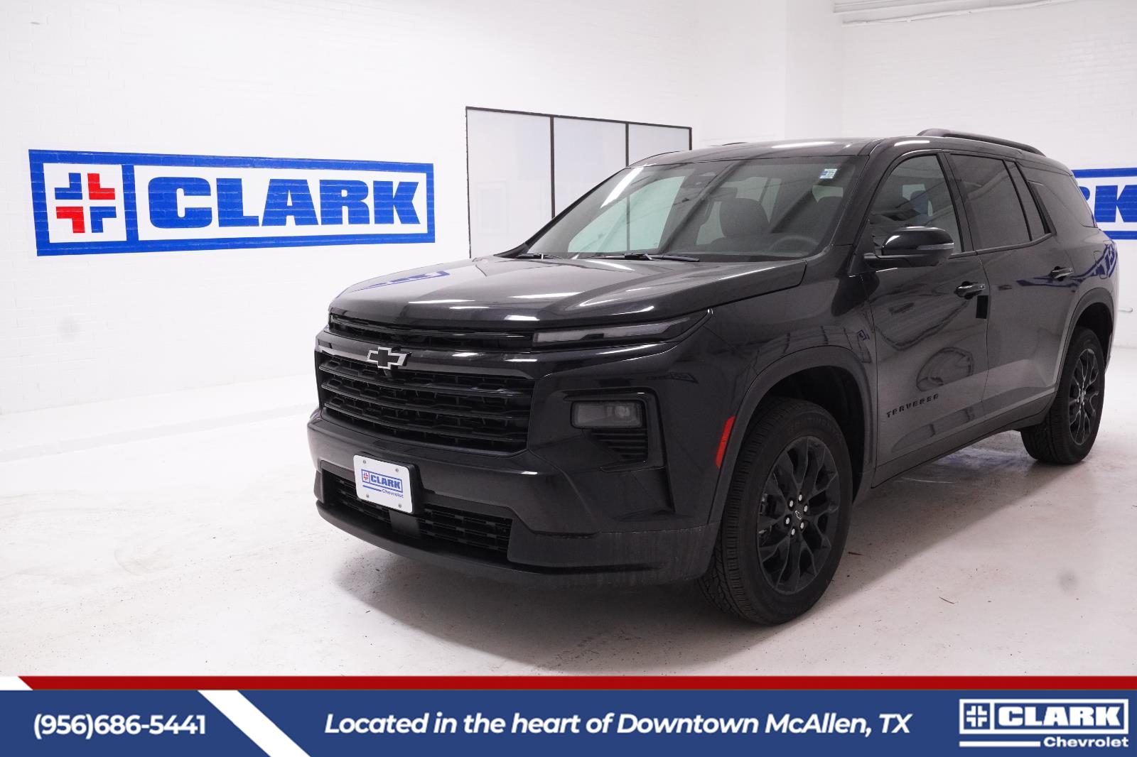 Mosaic Black Metallic 2026 Chevrolet Traverse SUV / Crossover Front-Wheel Drive 8-Speed Automatic