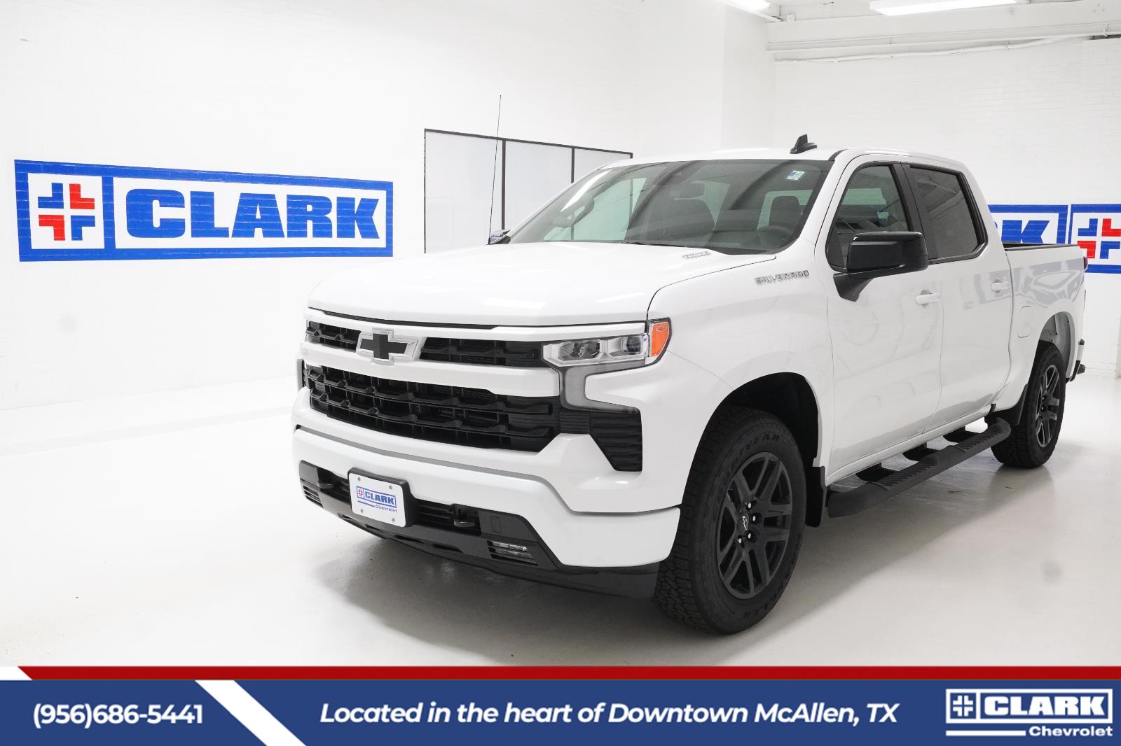 Summit White 2026 Chevrolet Silverado 1500 Pickup Truck 4X2 8-Speed Automatic