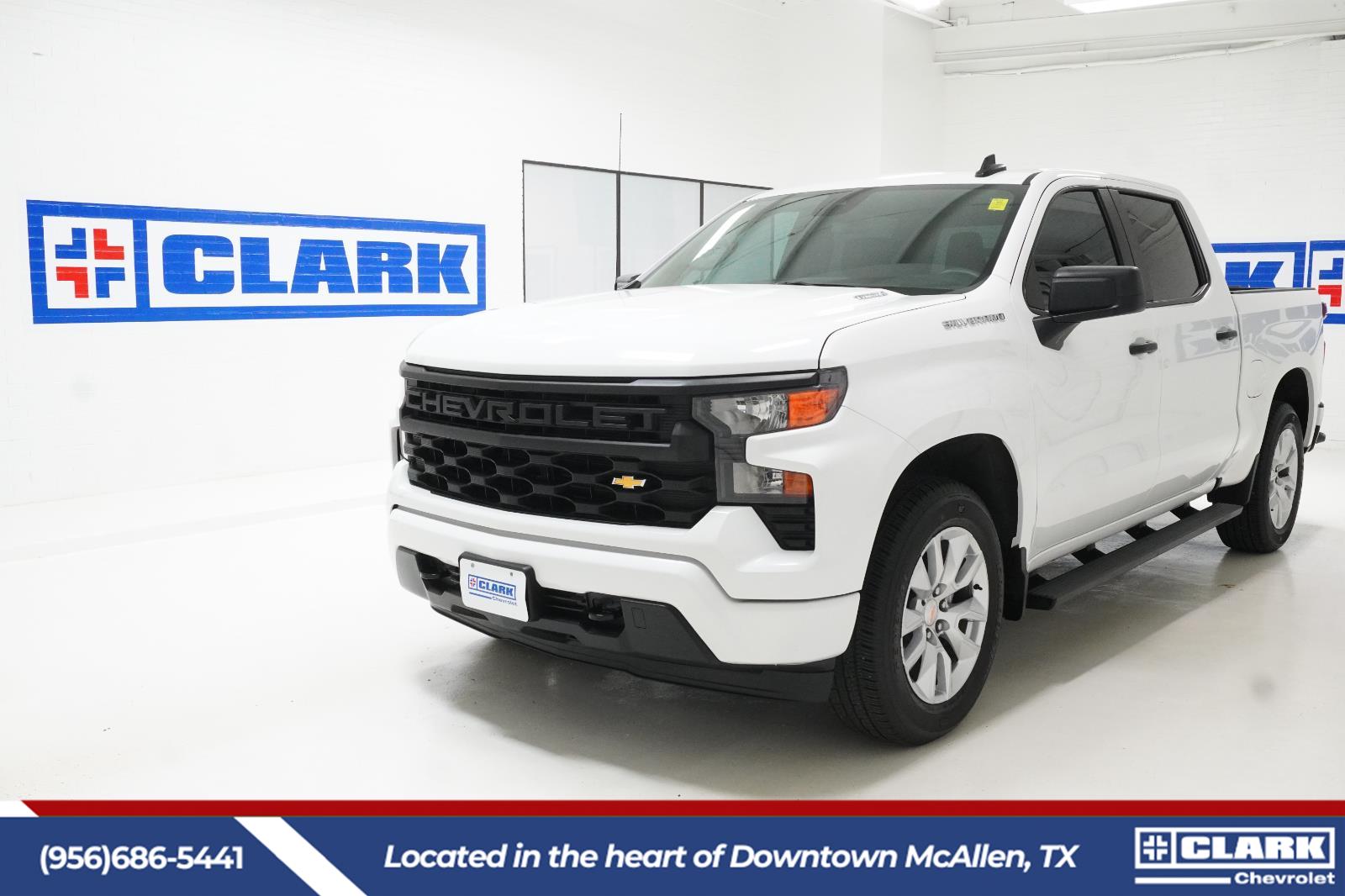 Summit White 2026 Chevrolet Silverado 1500 Pickup Truck 4X2 8-Speed Automatic