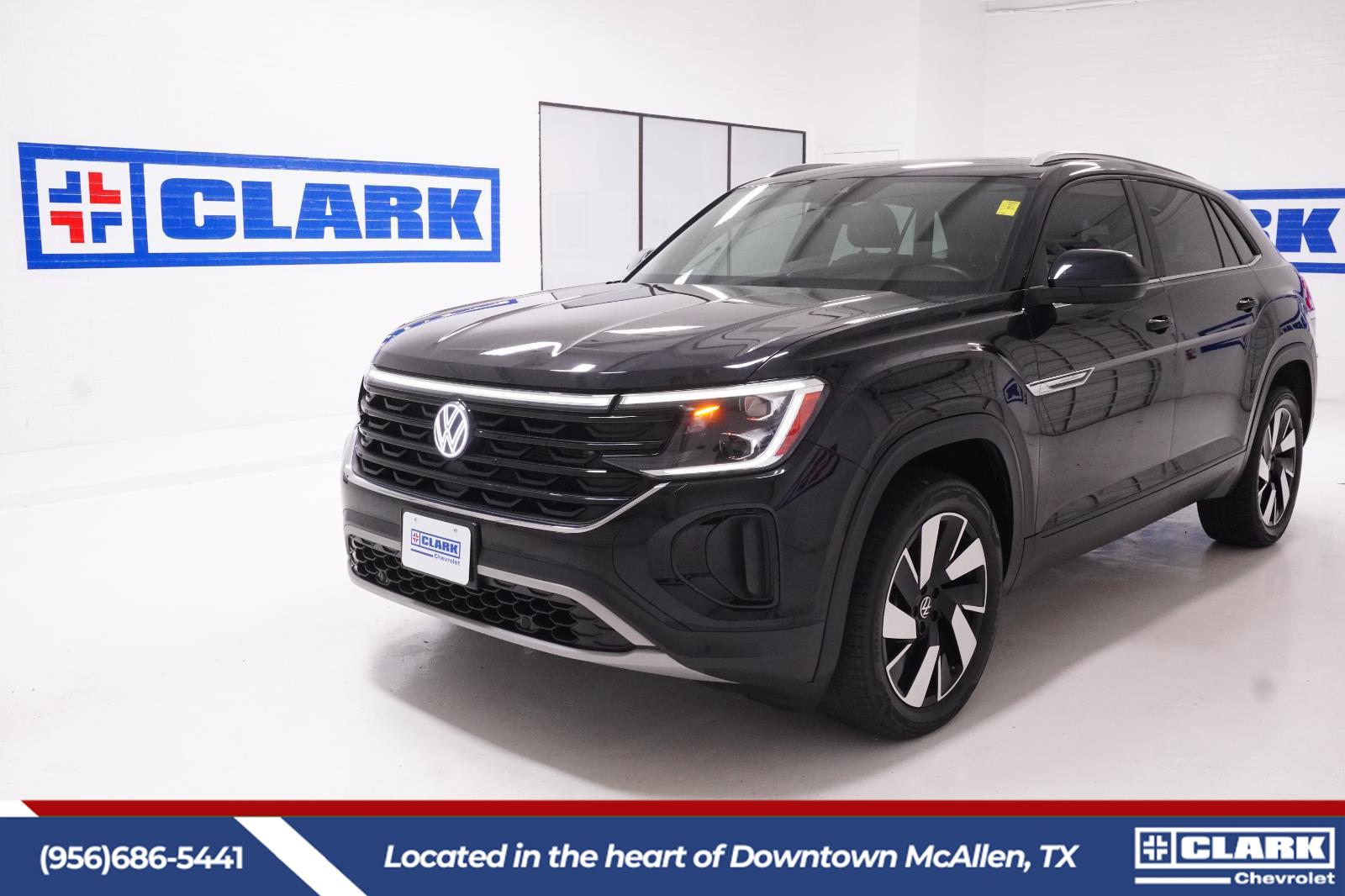Deep Black Pearl 2024 Volkswagen Atlas Cross Sport SUV / Crossover Front-Wheel Drive Automatic
