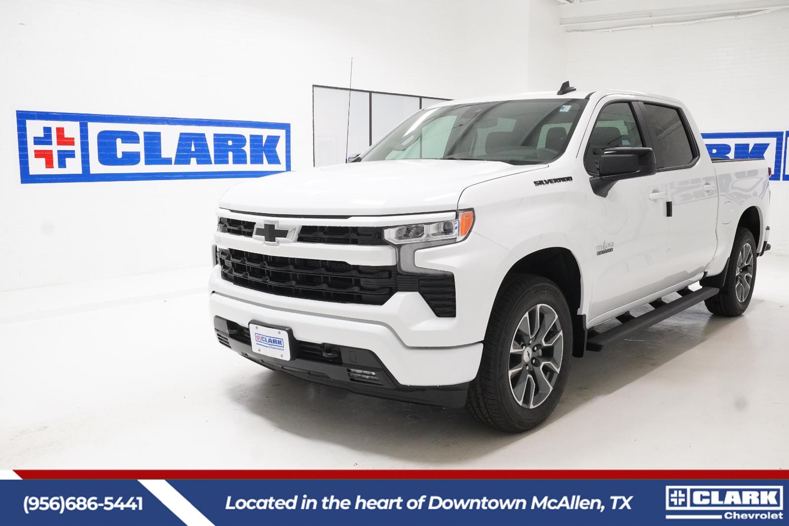 Summit White 2026 Chevrolet Silverado 1500 Pickup Truck 4X2 8-Speed Automatic