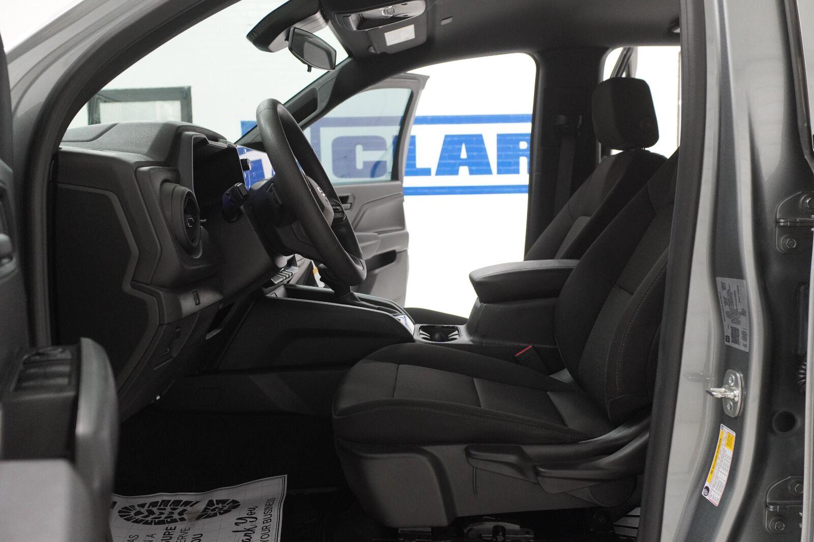 View vehicle photo 5