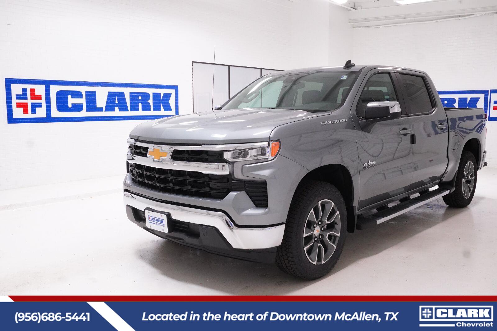 2026 Chevrolet Silverado 1500 Gris (Sterling Gray Metallic) Camioneta 4X2 Automática