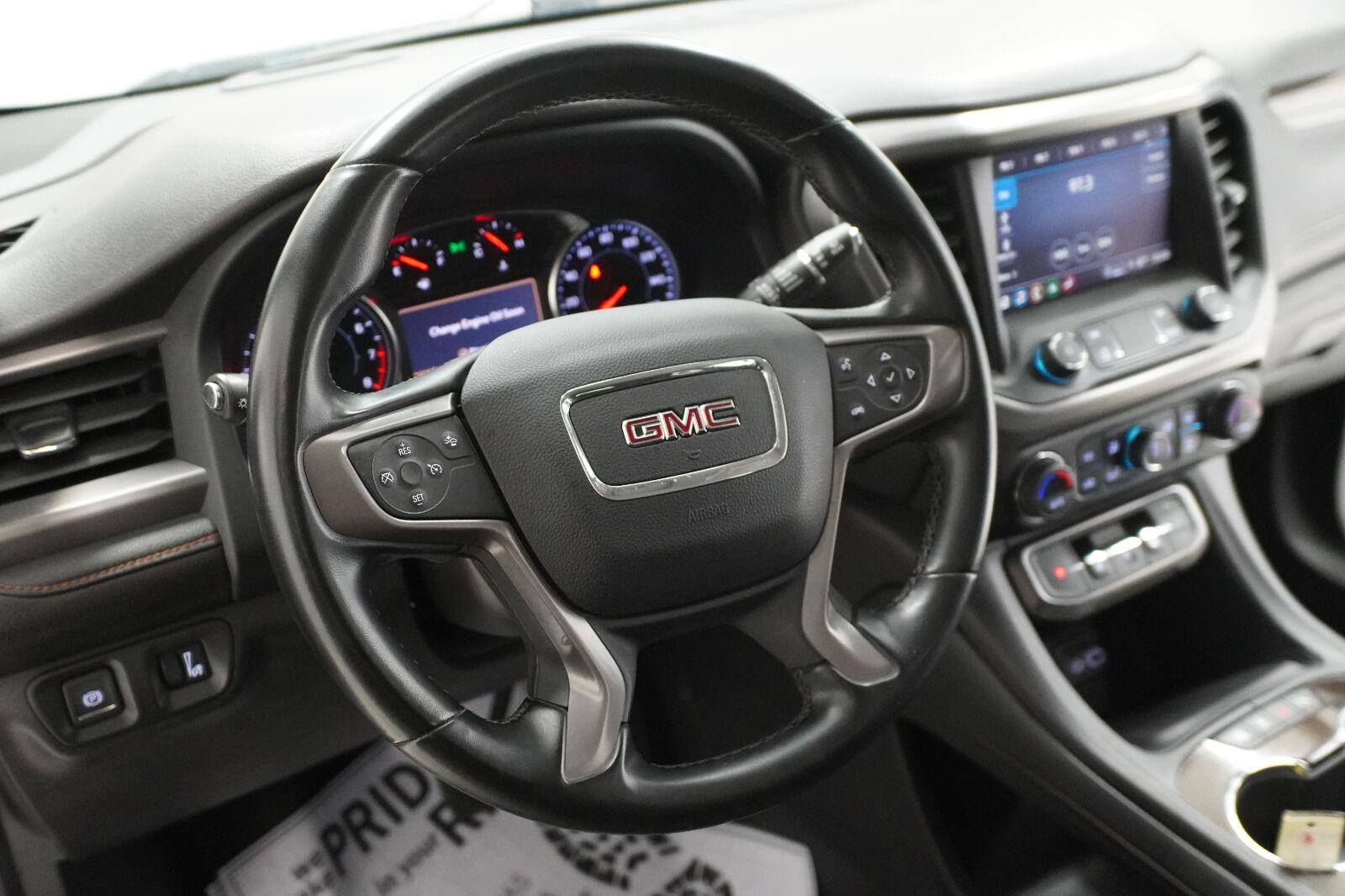 View vehicle photo 7