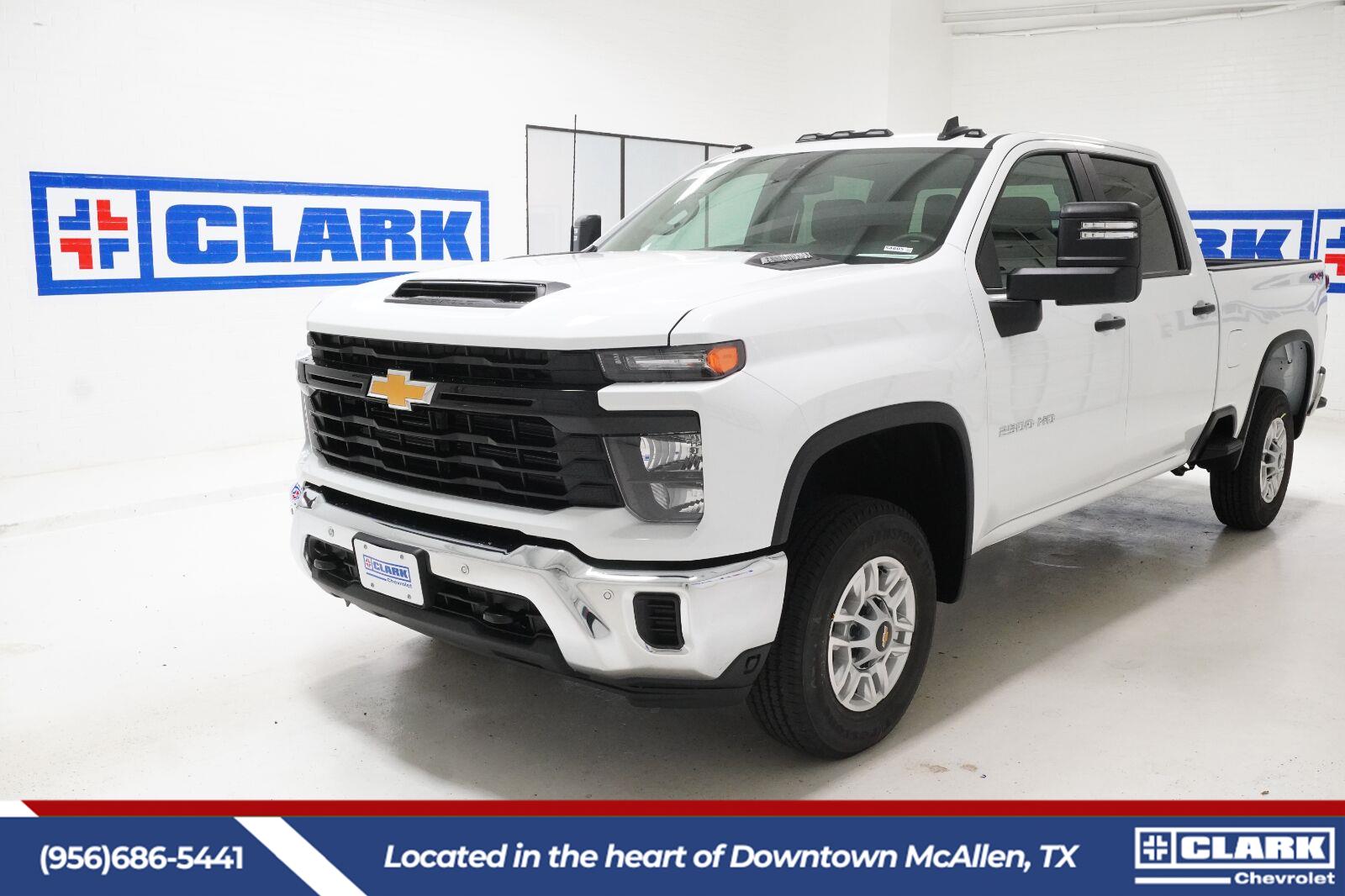 Summit White 2026 Chevrolet Silverado 2500HD Pickup Truck Four-Wheel Drive Automatic