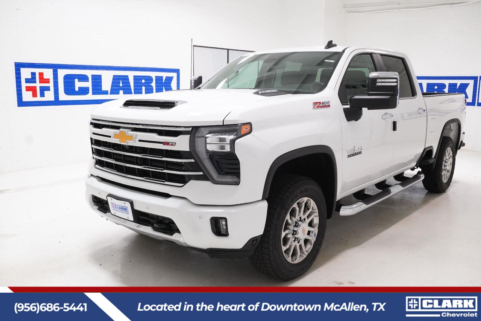 Summit White 2026 Chevrolet Silverado 2500HD Pickup Truck Four-Wheel Drive Automatic