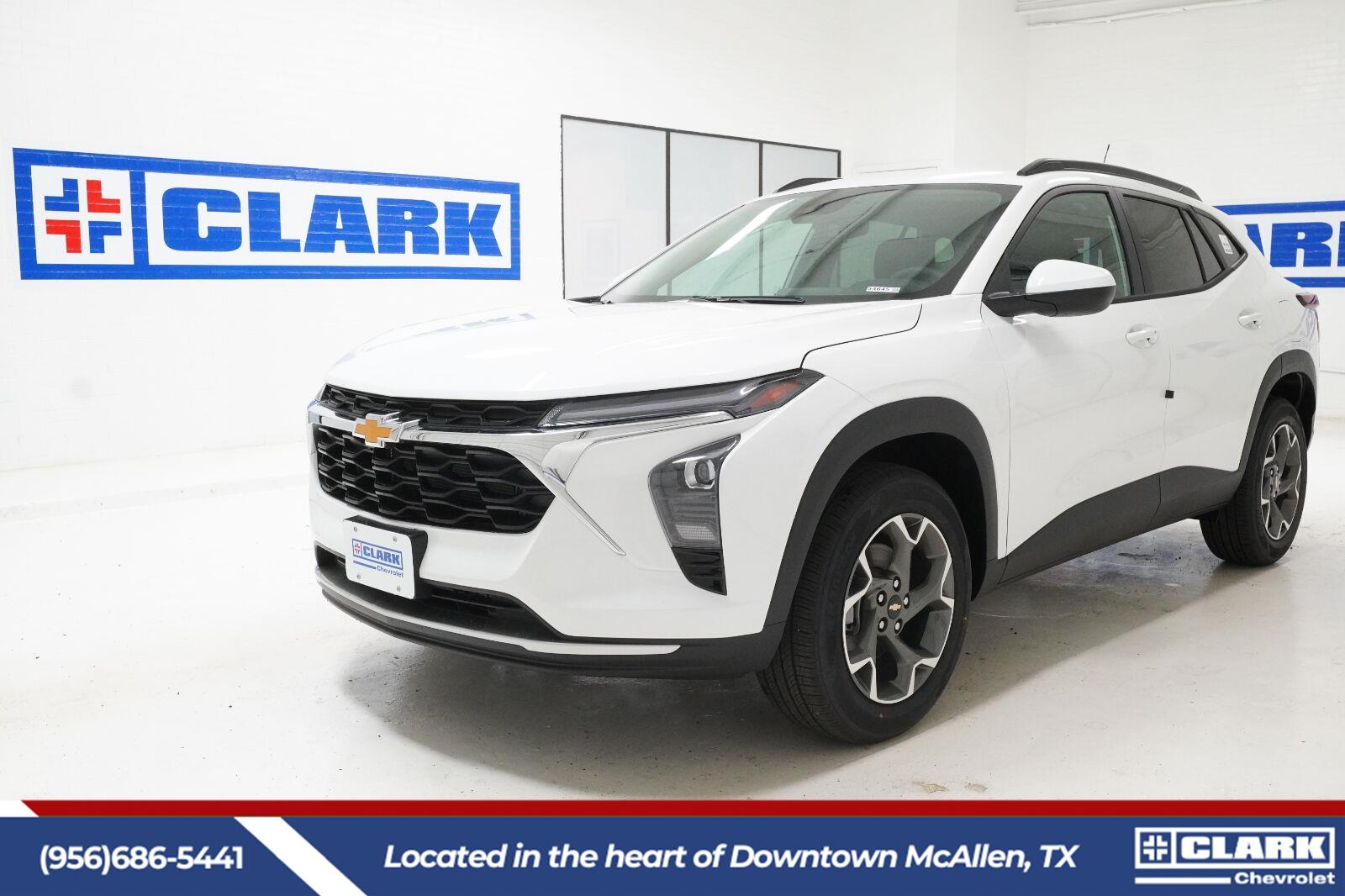 Summit White 2026 Chevrolet Trax SUV / Crossover Front-Wheel Drive 6-Speed Automatic