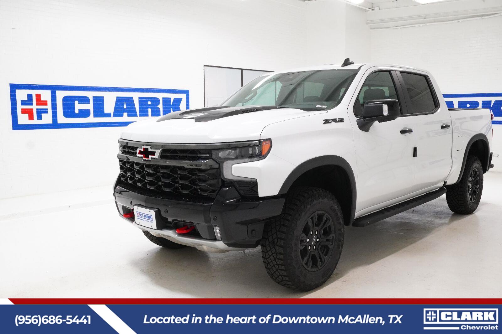 Summit White 2026 Chevrolet Silverado 1500 Pickup Truck Four-Wheel Drive Automatic