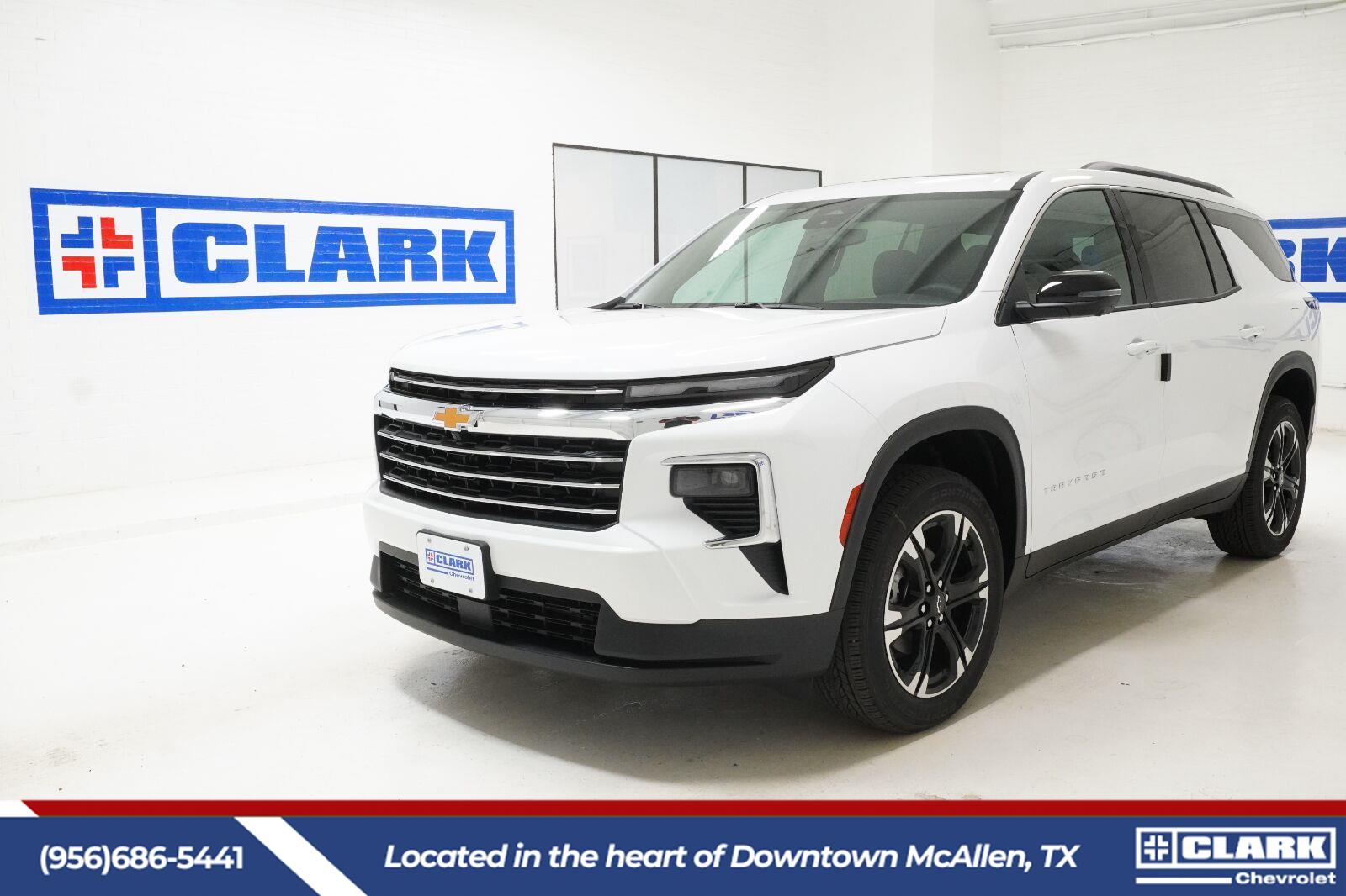 Summit White 2027 Chevrolet Traverse SUV / Crossover Front-Wheel Drive 8-Speed Automatic