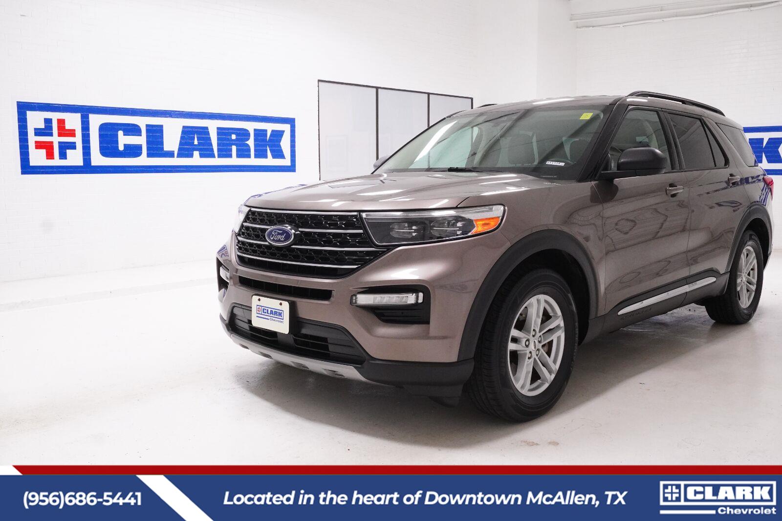  2021 Ford Explorer XLT RWD   