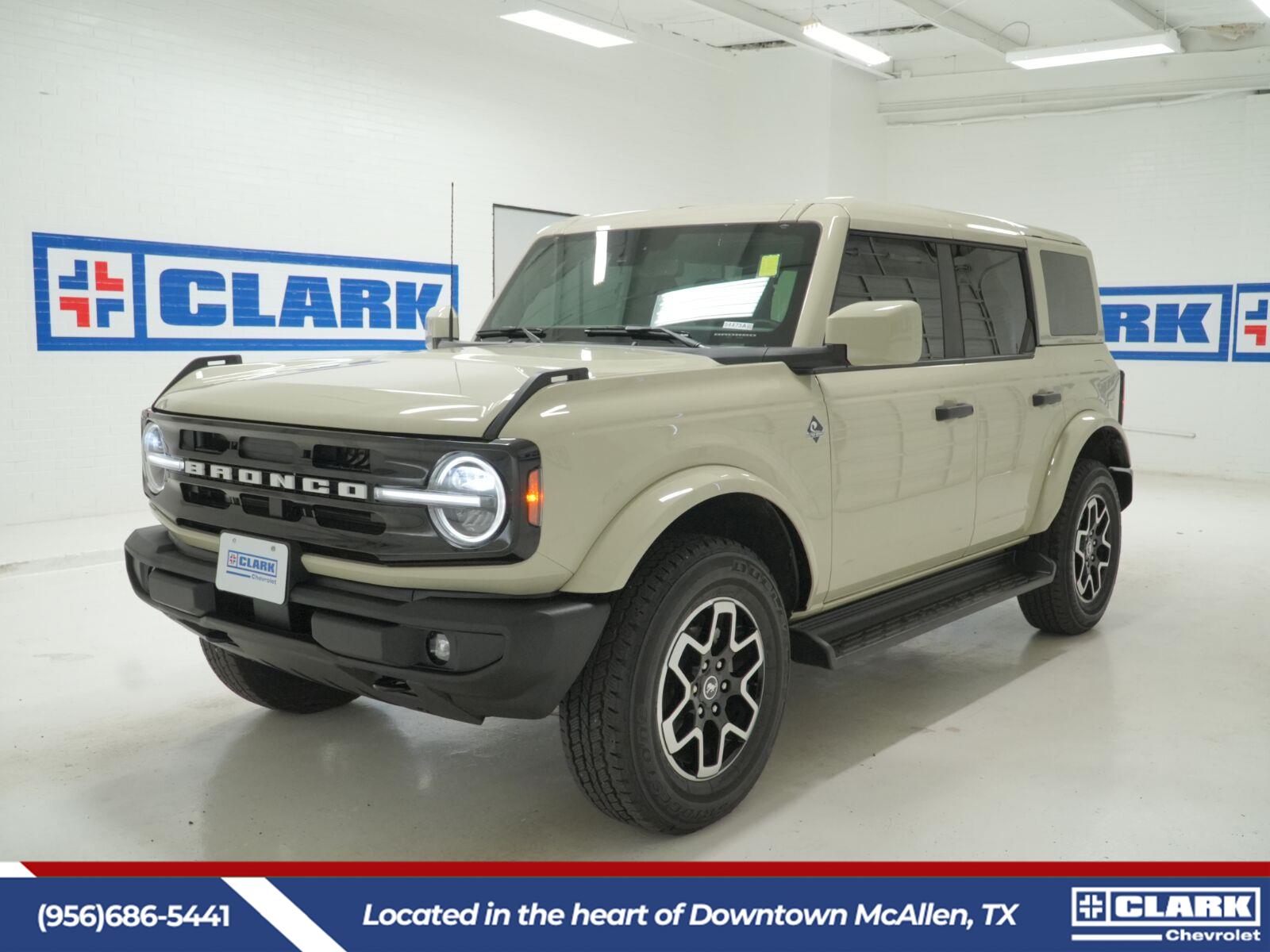 2026 Ford Bronco Outer Banks 4-Door 4WD