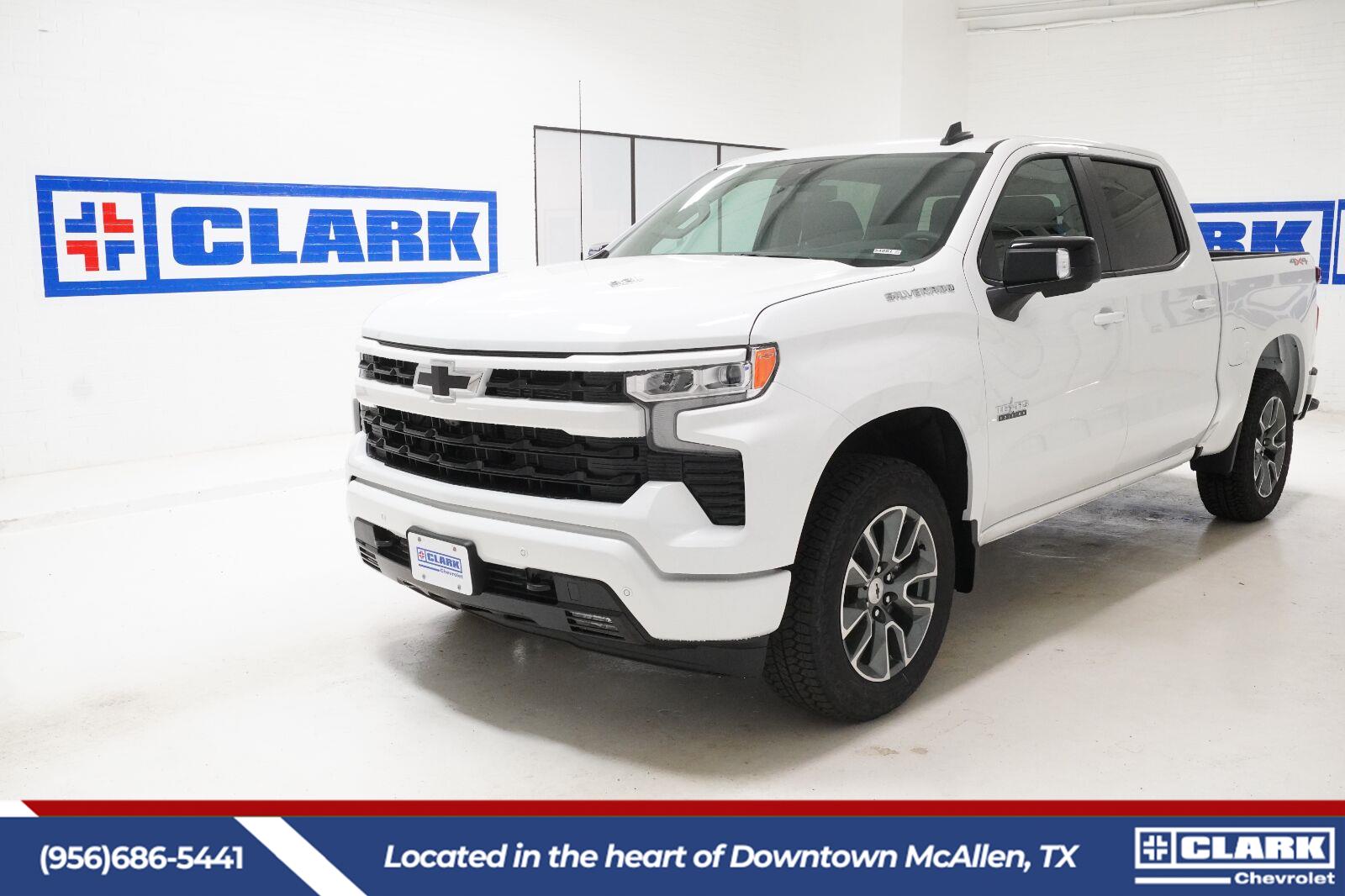Summit White 2026 Chevrolet Silverado 1500 Pickup Truck Four-Wheel Drive Automatic