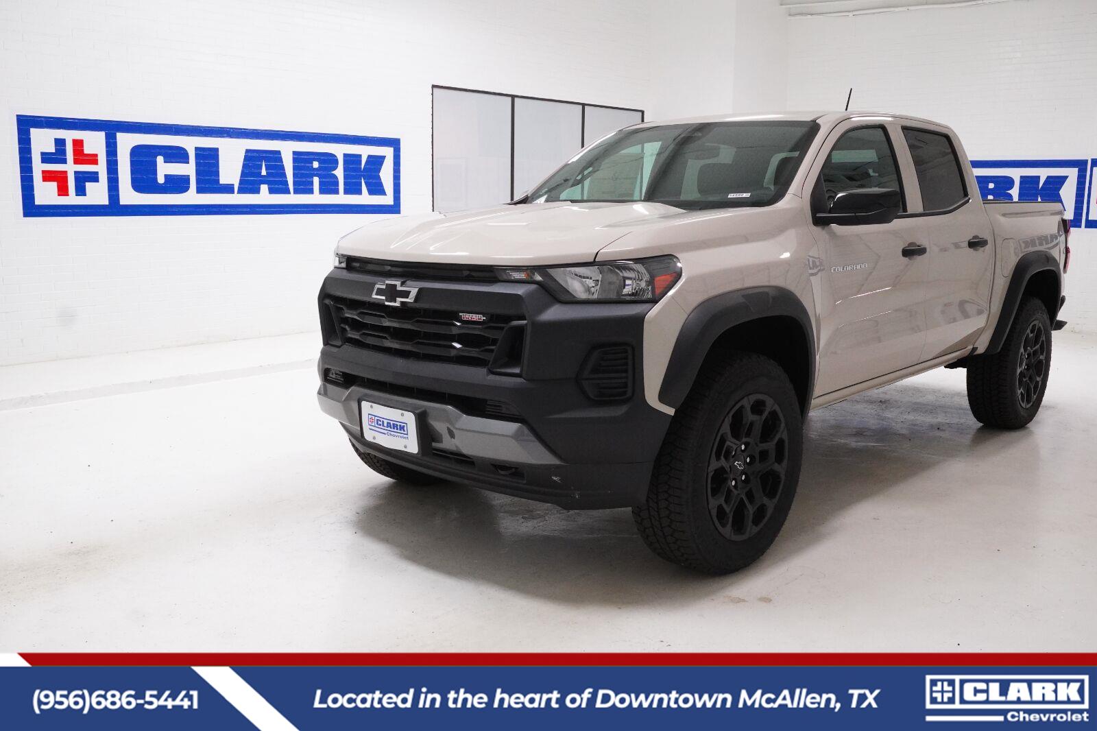 White Sands 2026 Chevrolet Colorado Pickup Truck Four-Wheel Drive 8-Speed Automatic