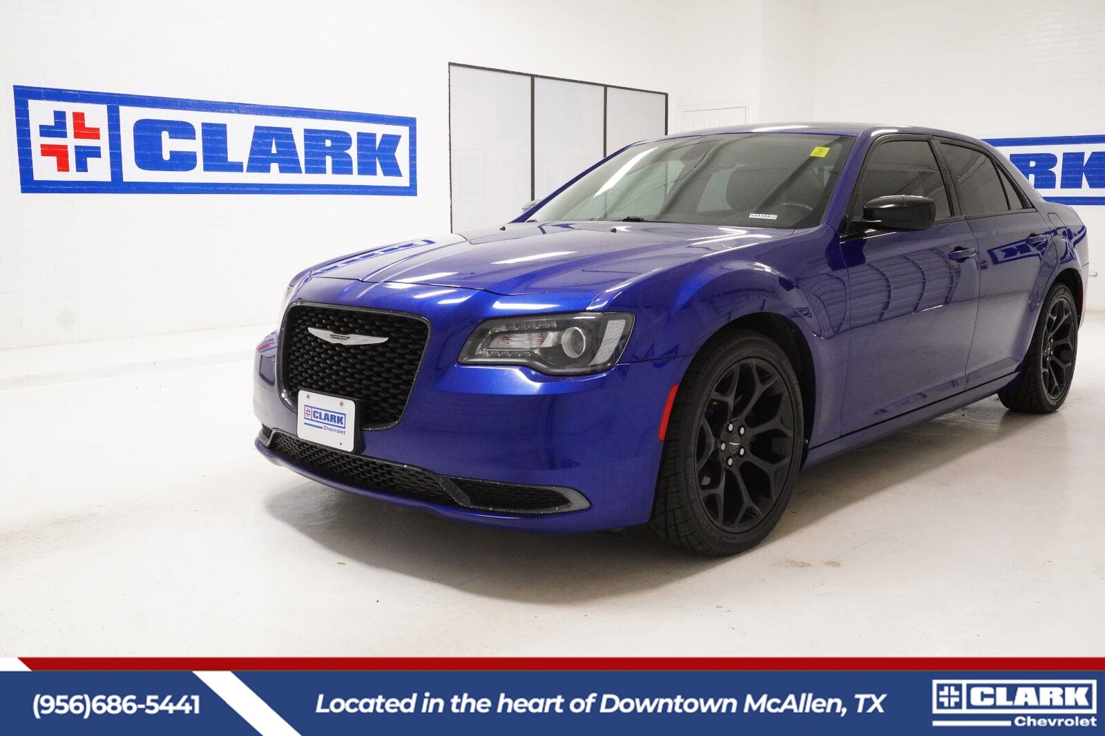 Ocean Blue Metallic Clearcoat 2019 Chrysler 300 Sedan Rear-Wheel Drive 8-Speed Automatic
