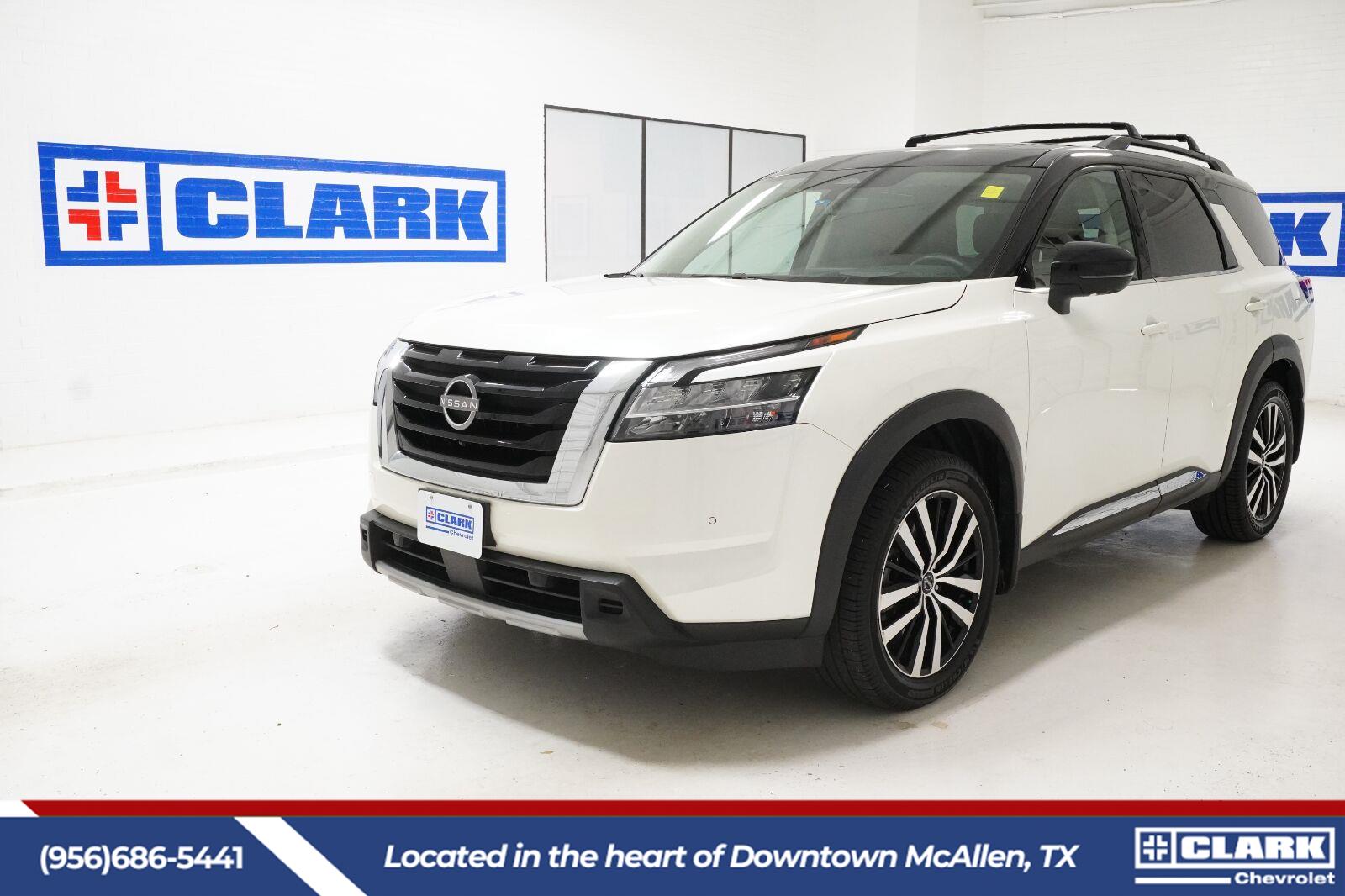  2024 Nissan Pathfinder Platinum FWD   