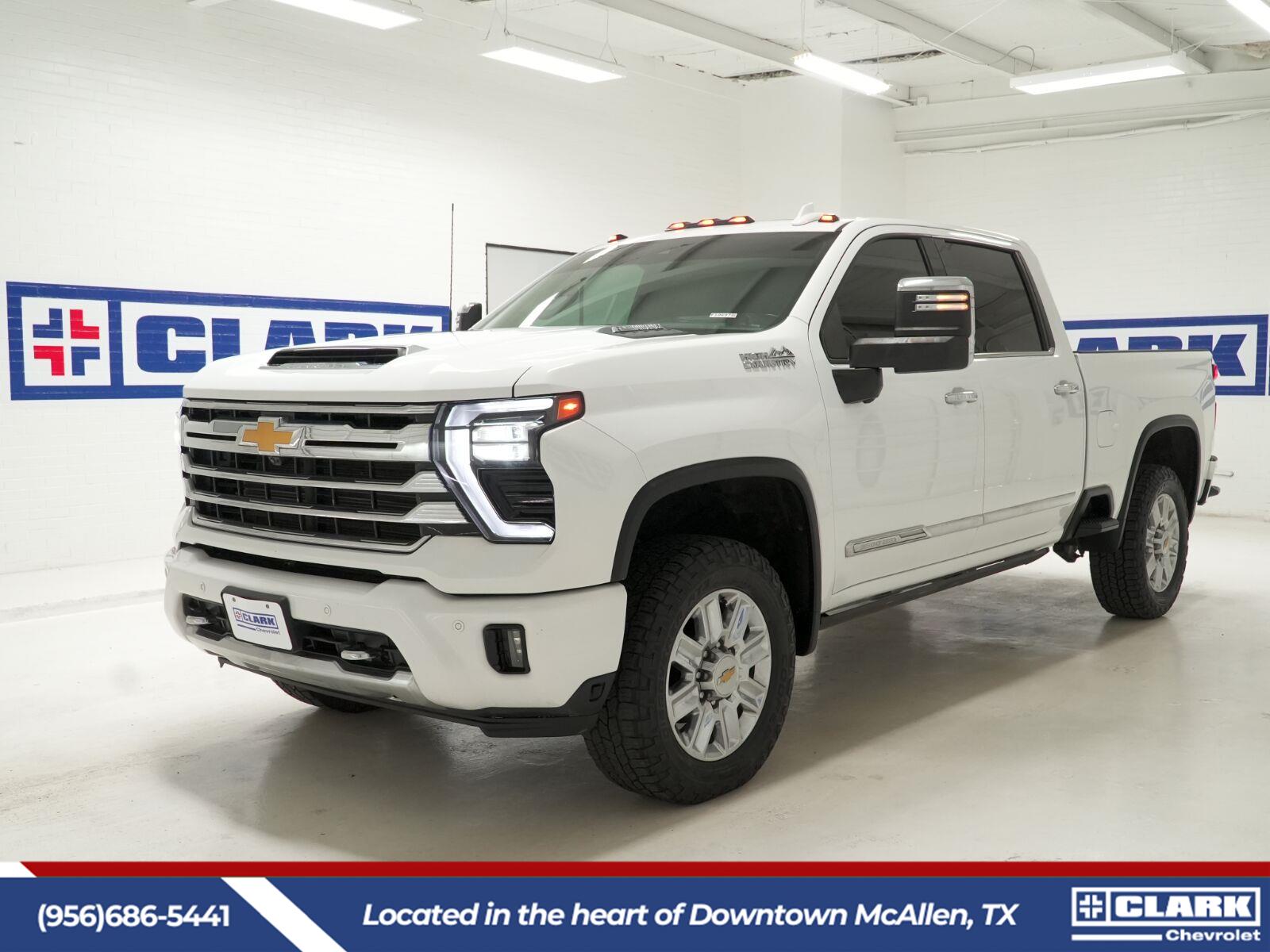 Summit White 2024 Chevrolet Silverado 3500HD Pickup Truck Four-Wheel Drive Automatic